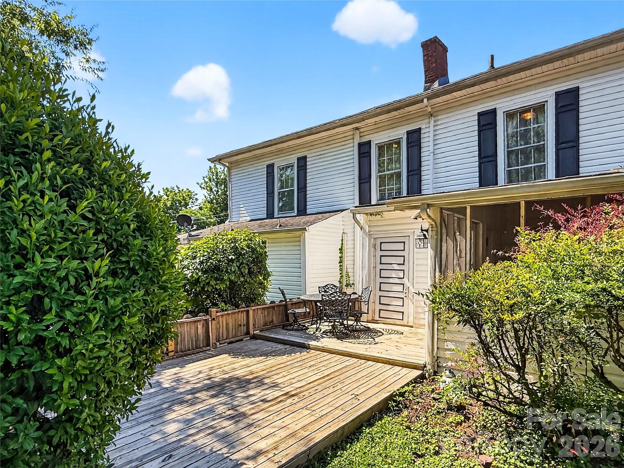 192 W Court Street — Rutherfordton