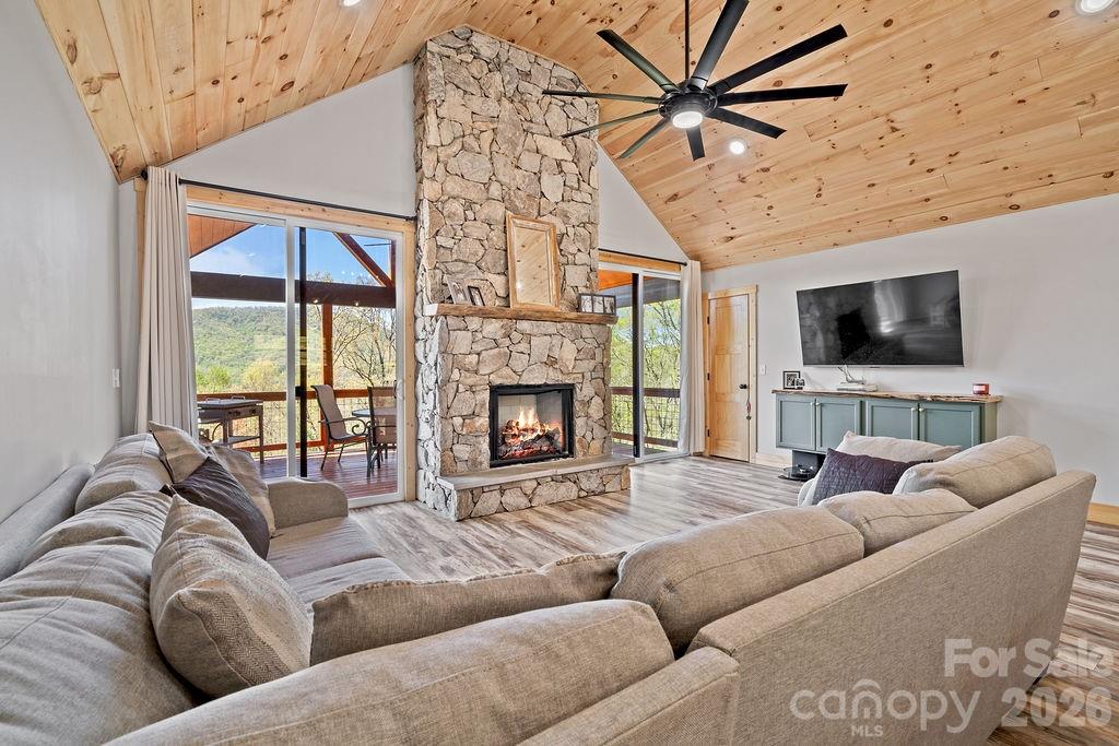 566 South Mills River Road — Mills River
