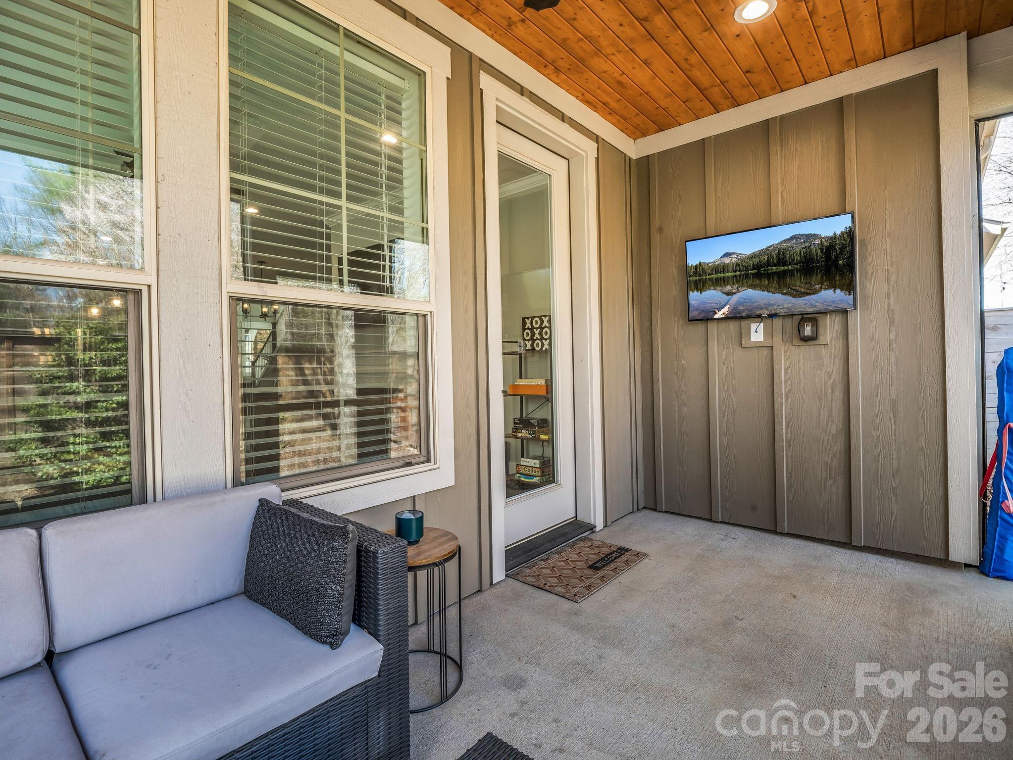 518 Sweet Birch Park Lane — Black Mountain