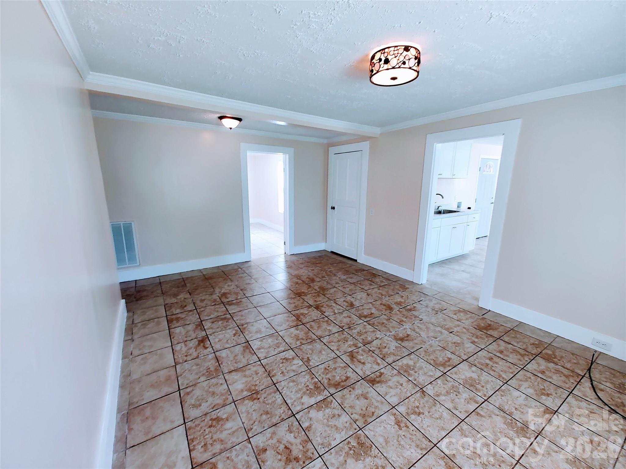 175 Leonard Road — Salisbury