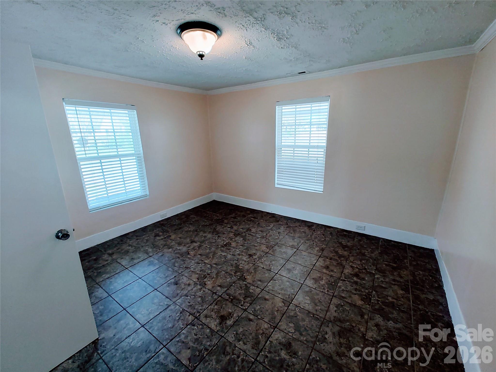 175 Leonard Road — Salisbury