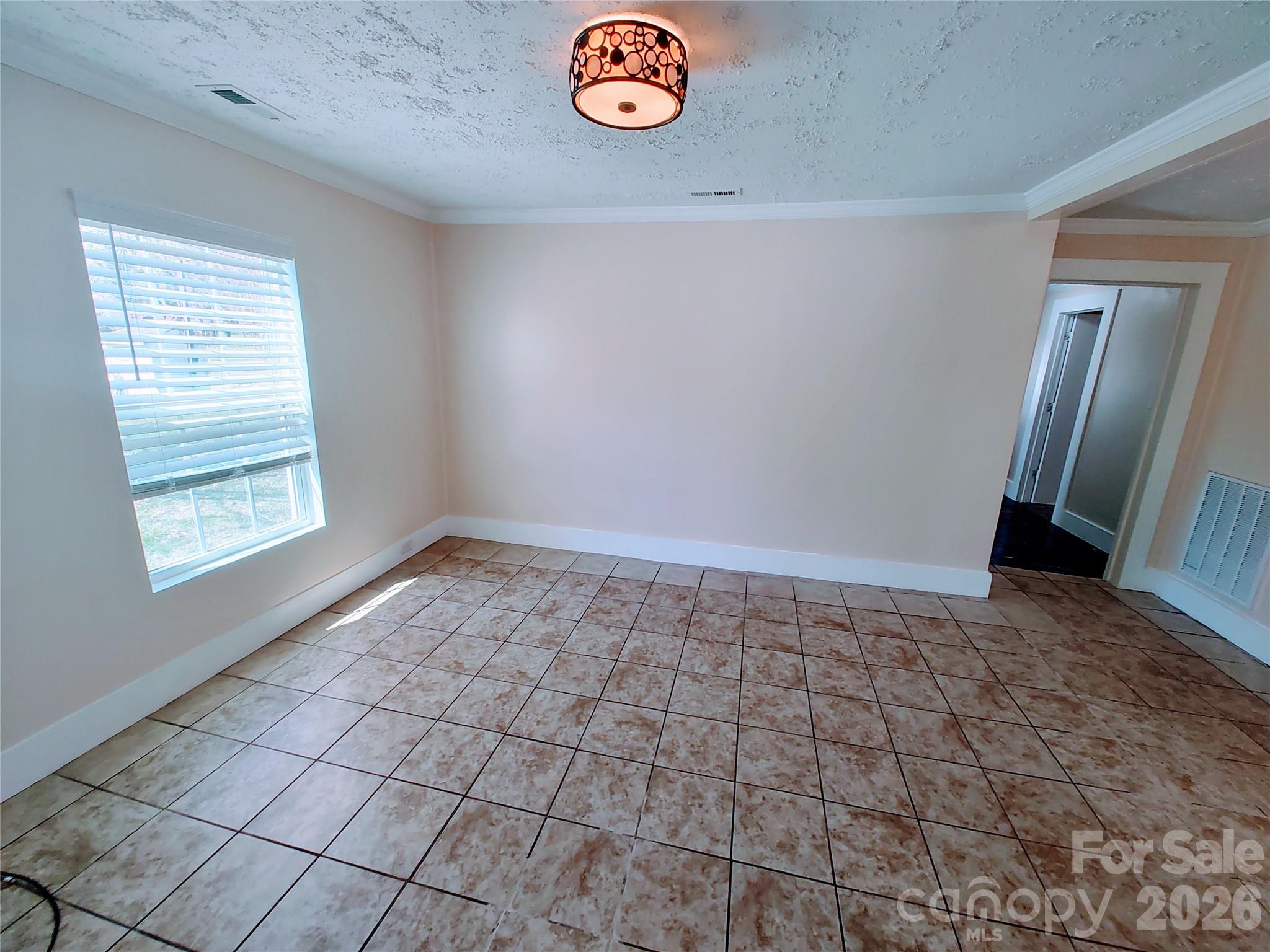 175 Leonard Road — Salisbury