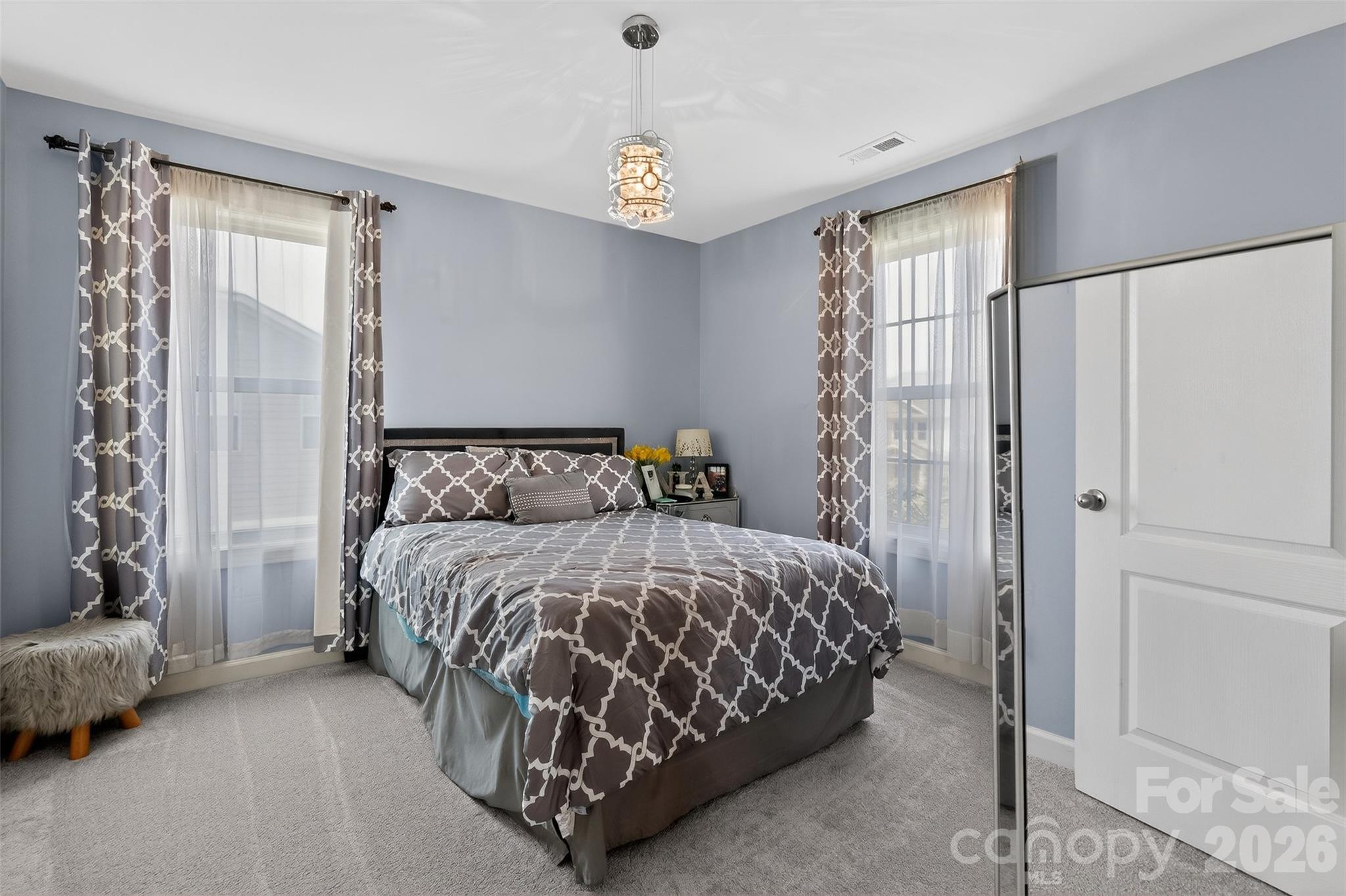 8340 Breton Way — Harrisburg