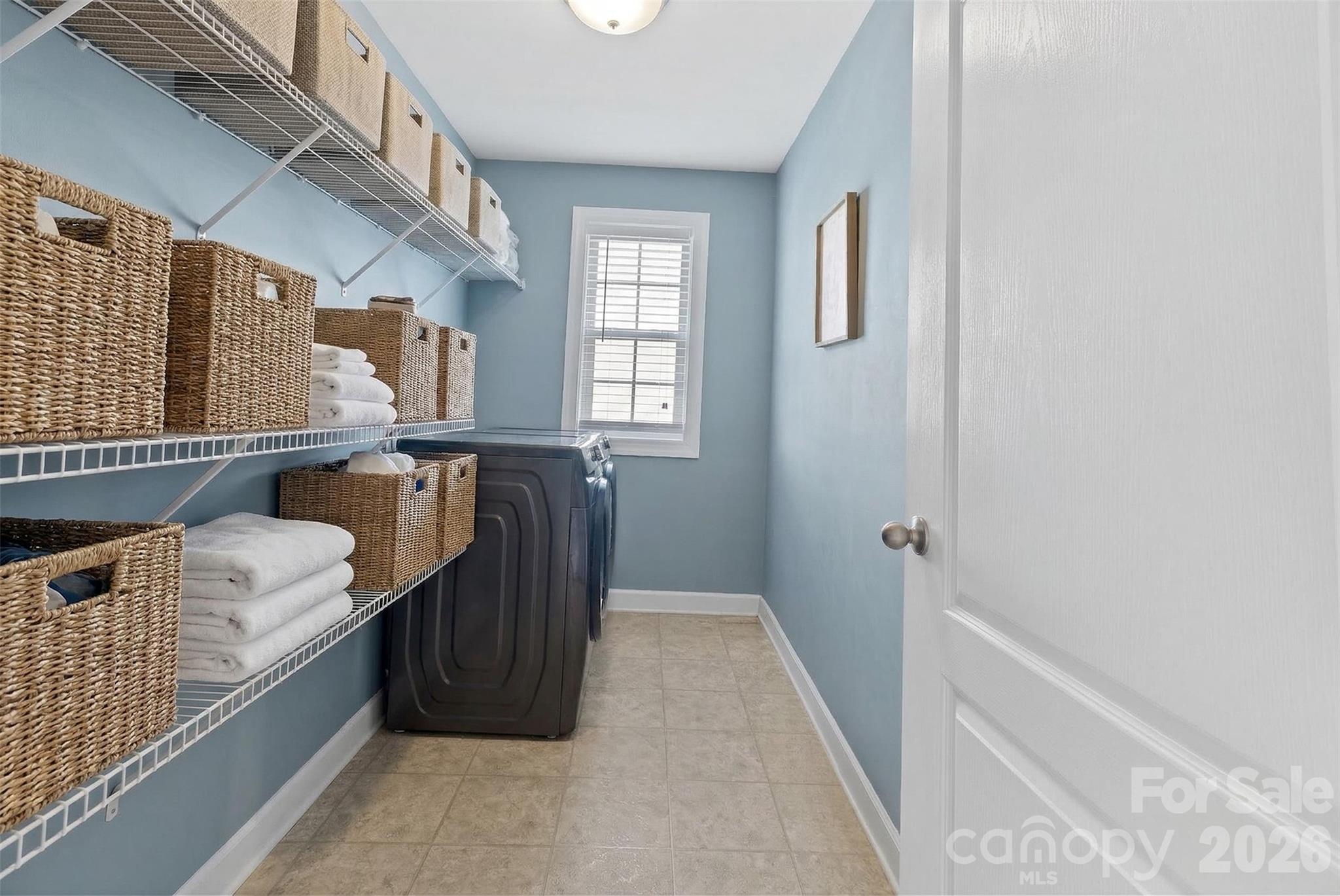 8340 Breton Way — Harrisburg