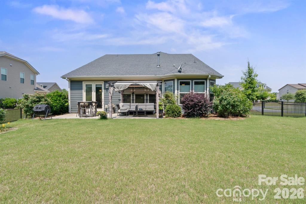 8340 Breton Way — Harrisburg