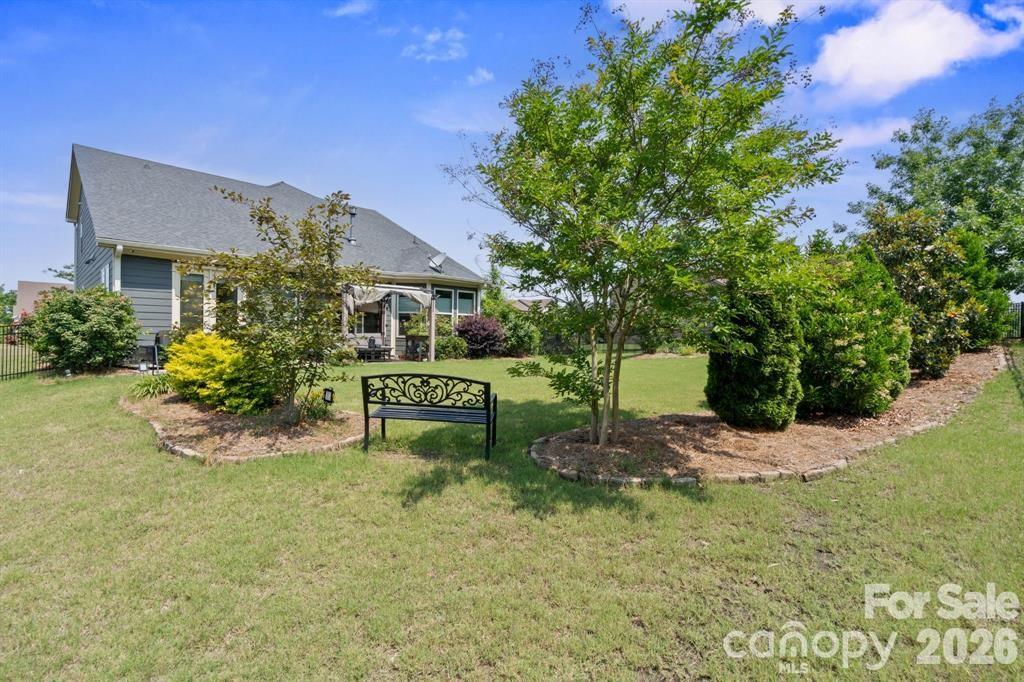 8340 Breton Way — Harrisburg