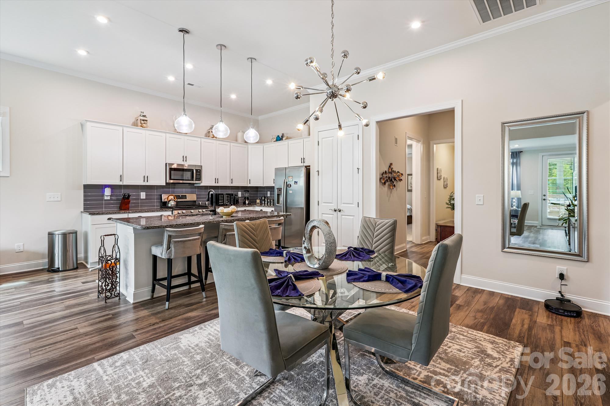 10400 Superb Lane — Charlotte