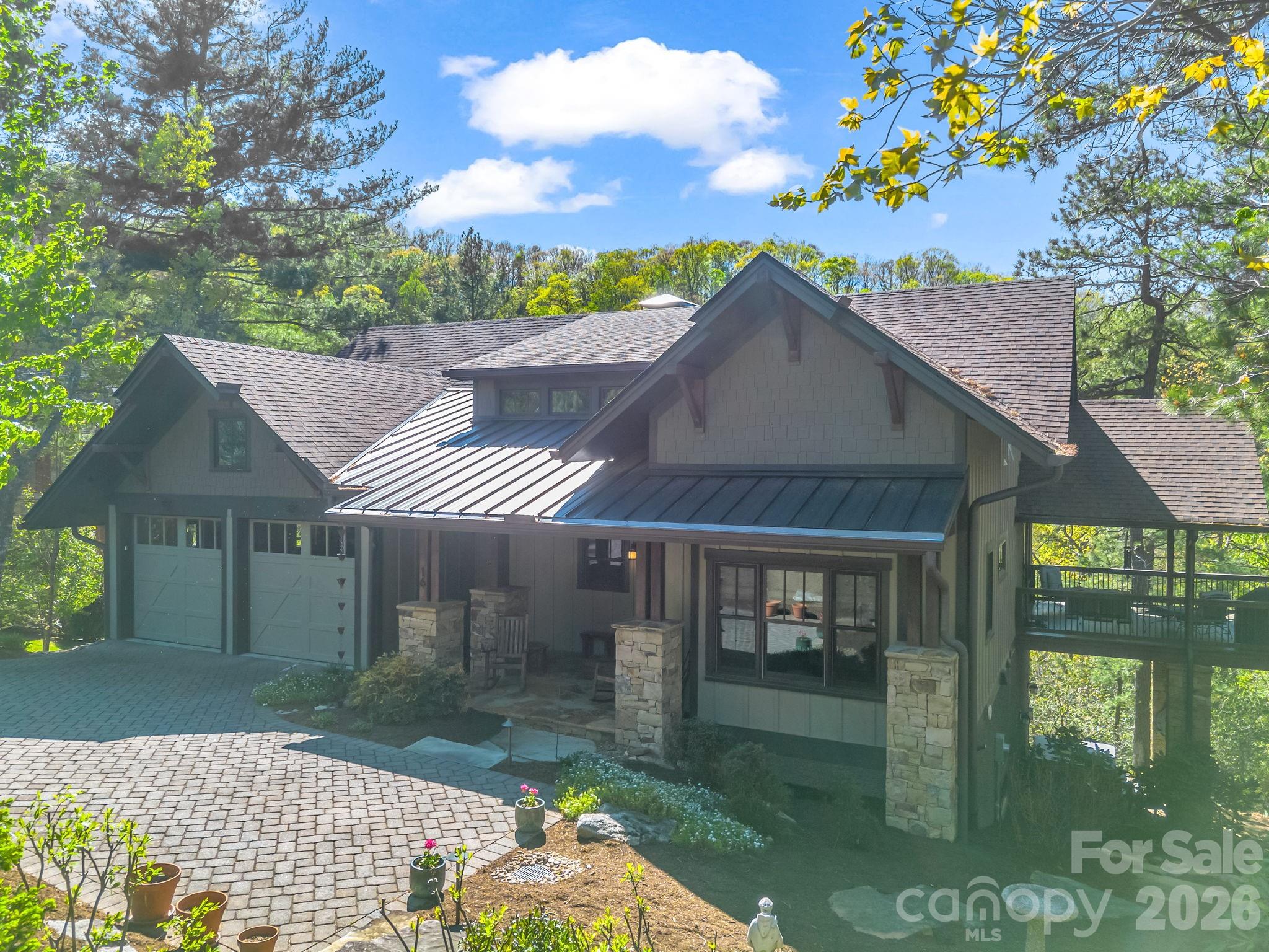 16 Panther Gap Road — Black Mountain