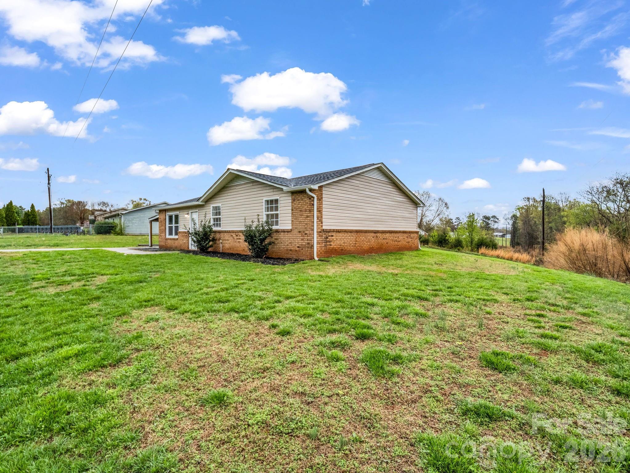 313 Harrill Road — Forest City