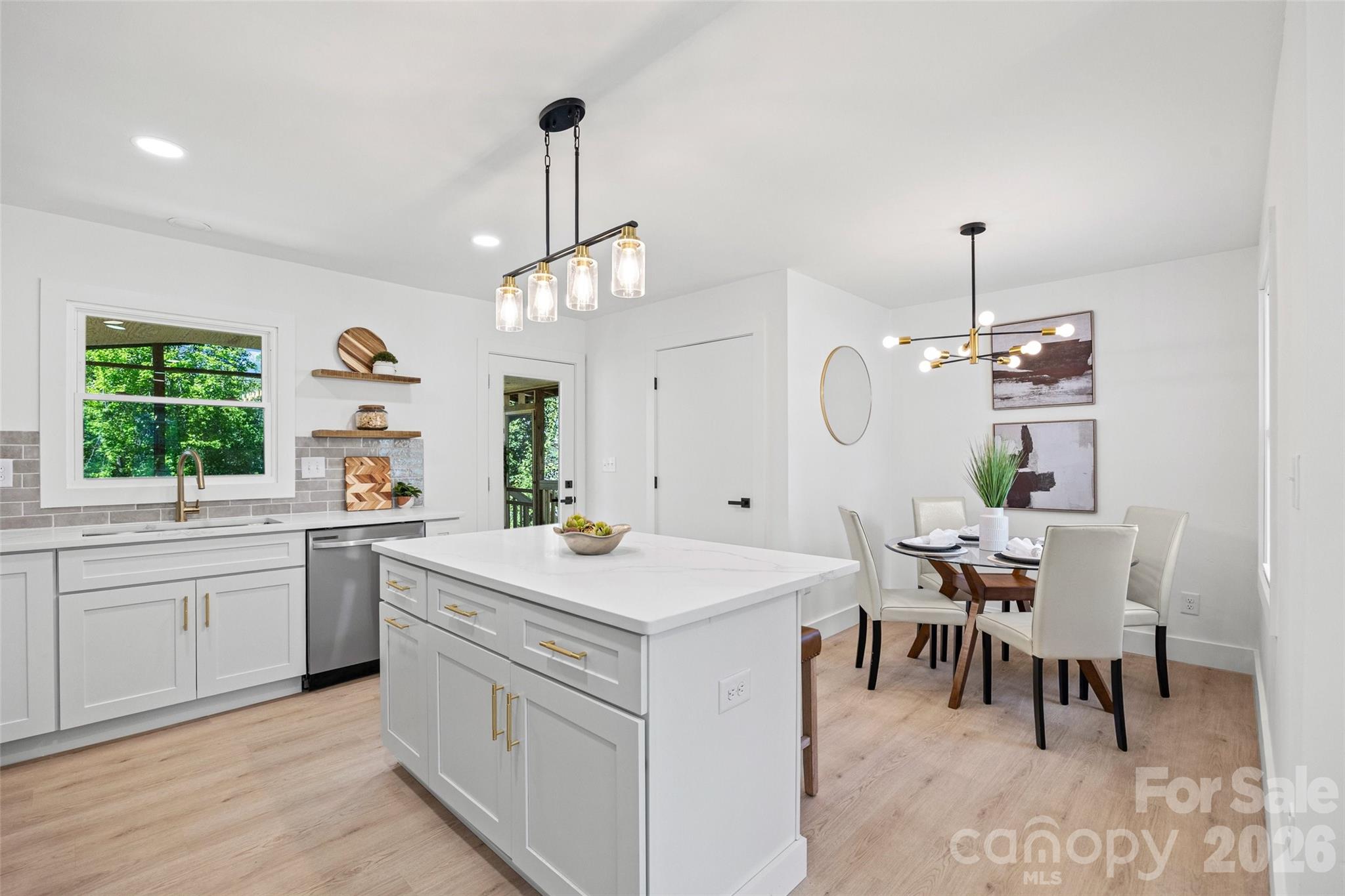 4200 Abbeydale Drive — Charlotte