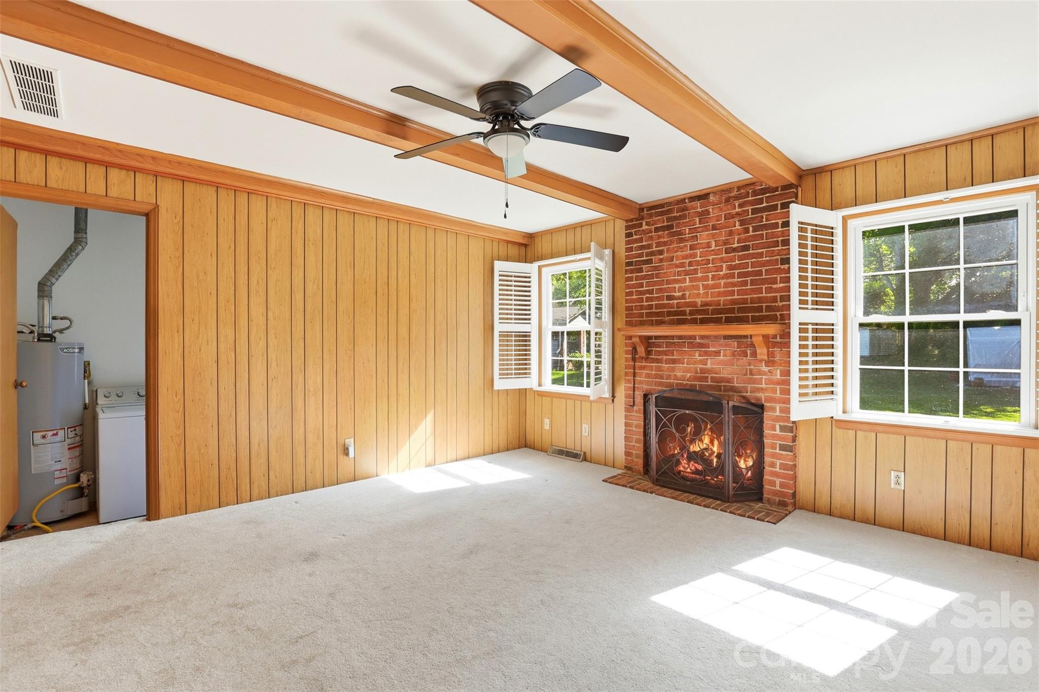 1406 Lakeview Drive — Monroe