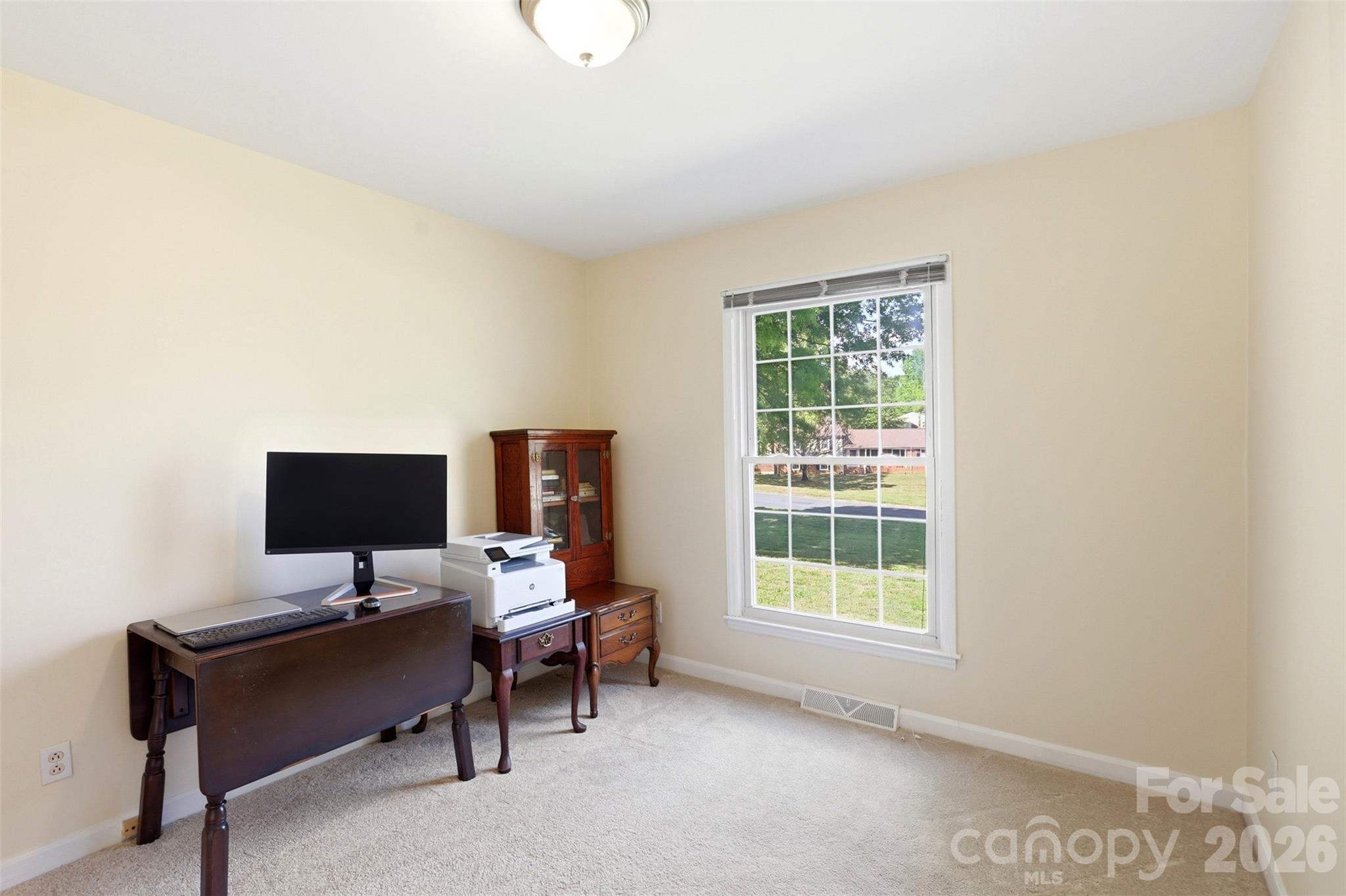 1406 Lakeview Drive — Monroe