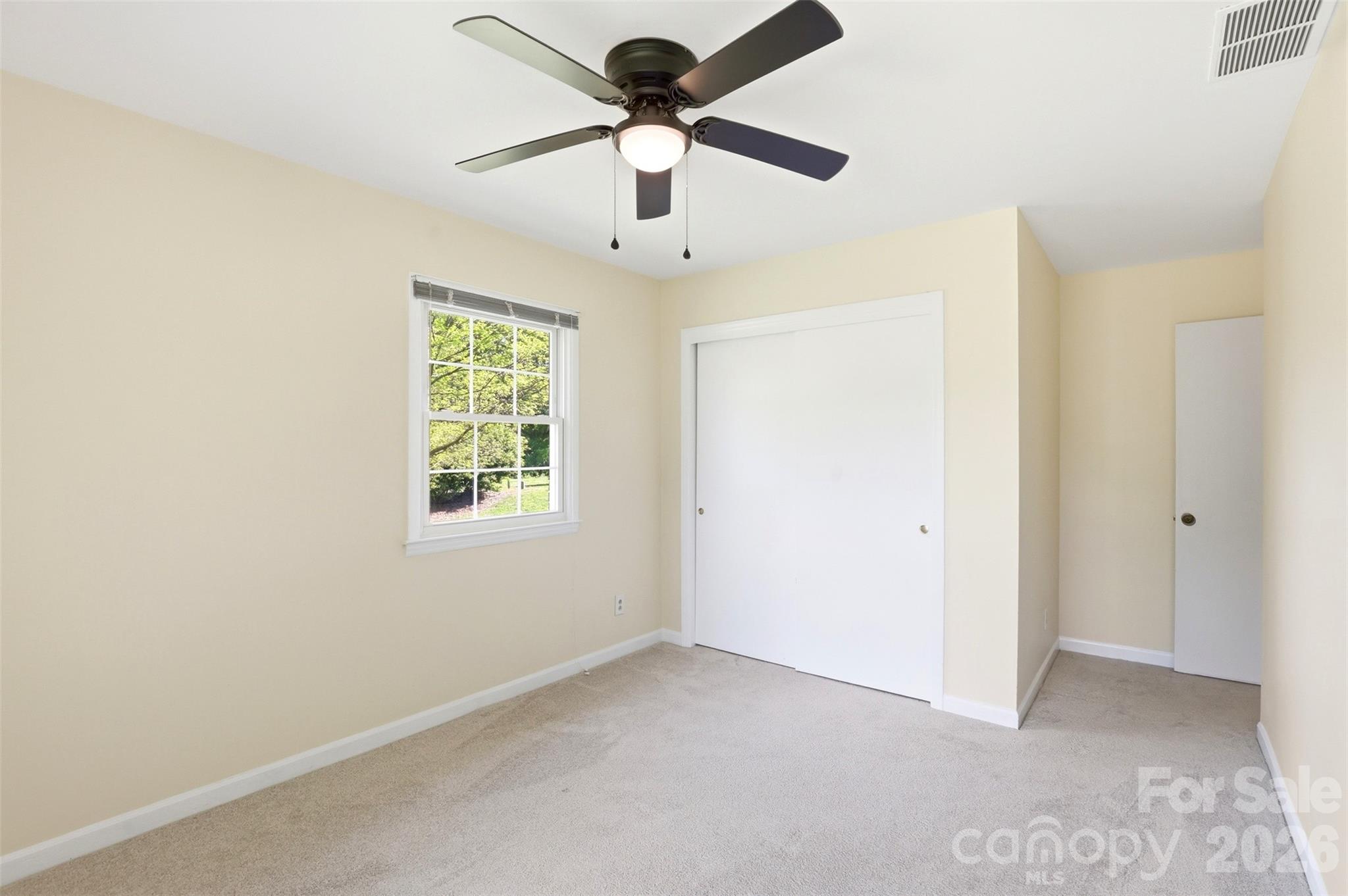 1406 Lakeview Drive — Monroe