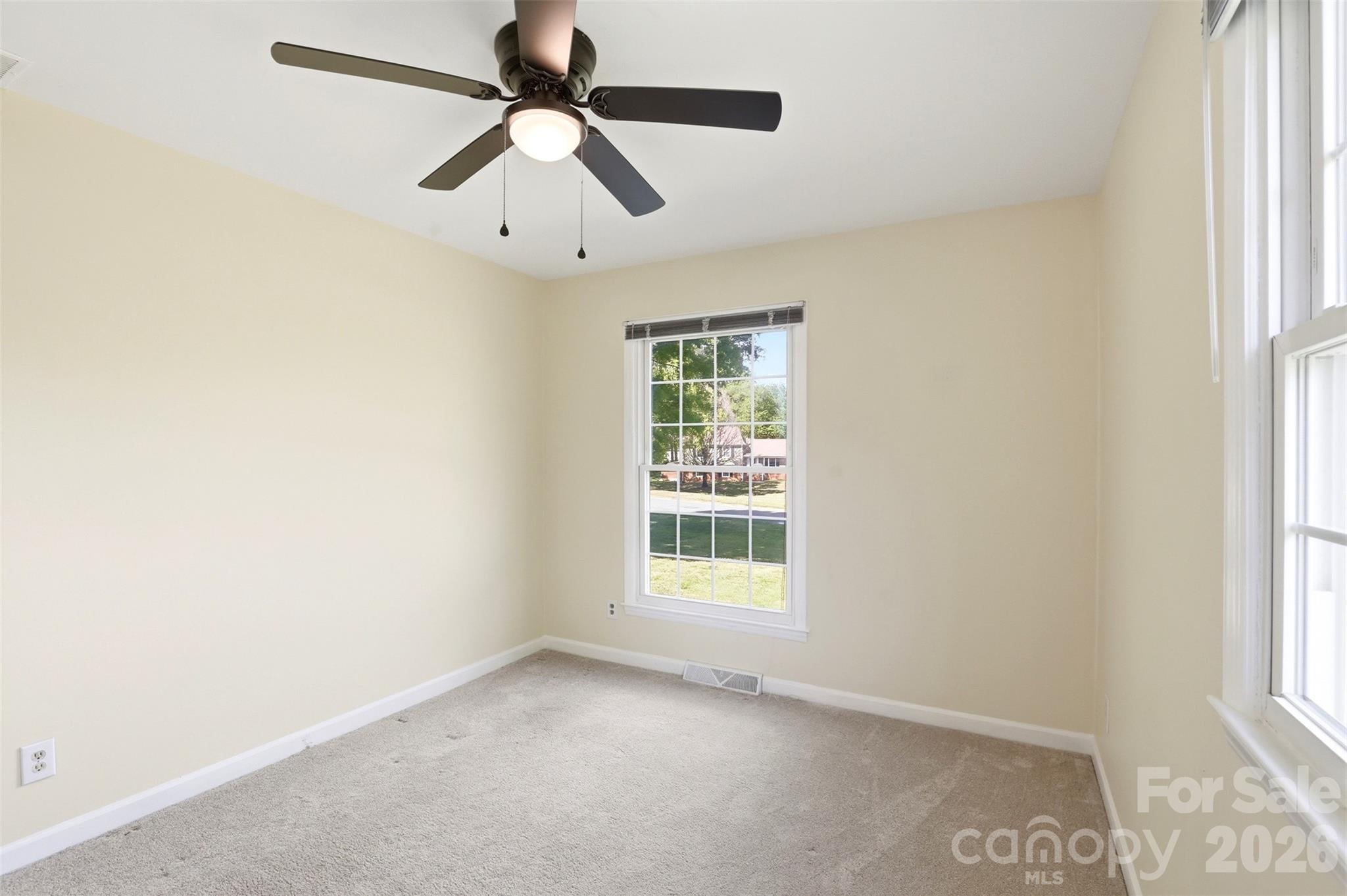 1406 Lakeview Drive — Monroe