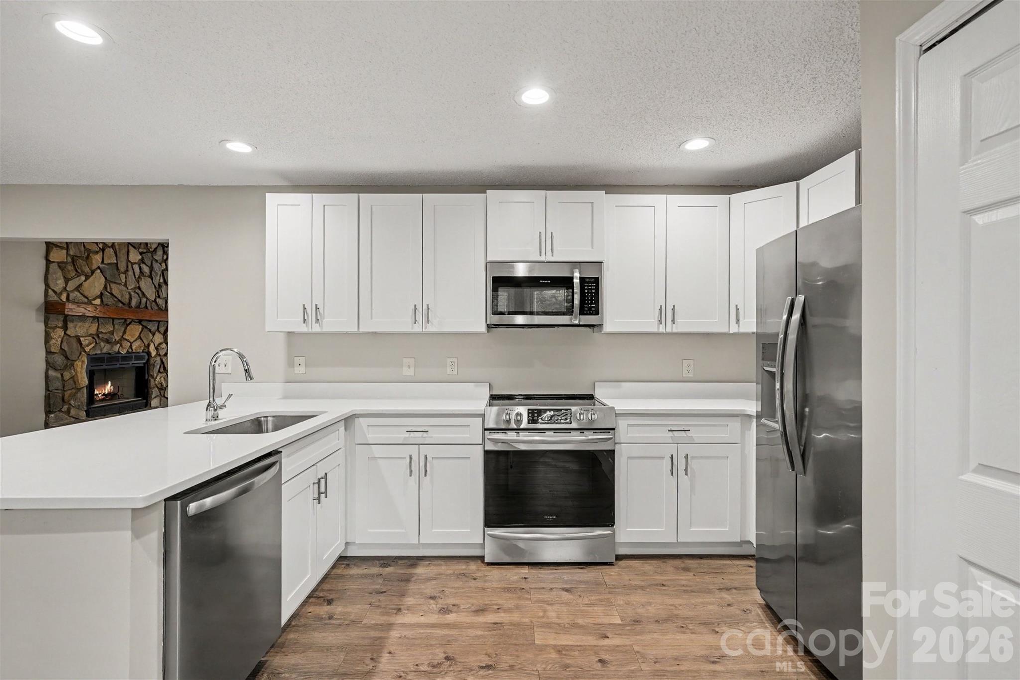 9060 Tulagi Court — Tega Cay