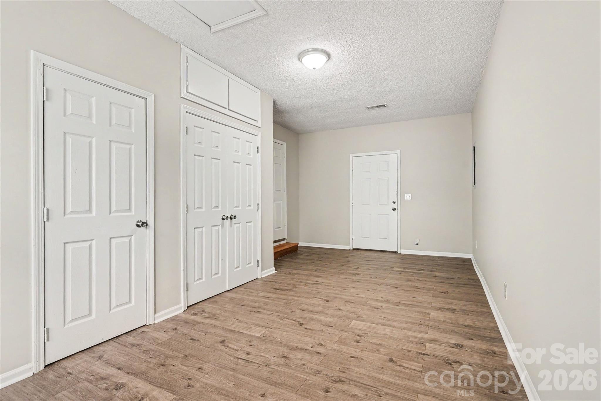 9060 Tulagi Court — Tega Cay