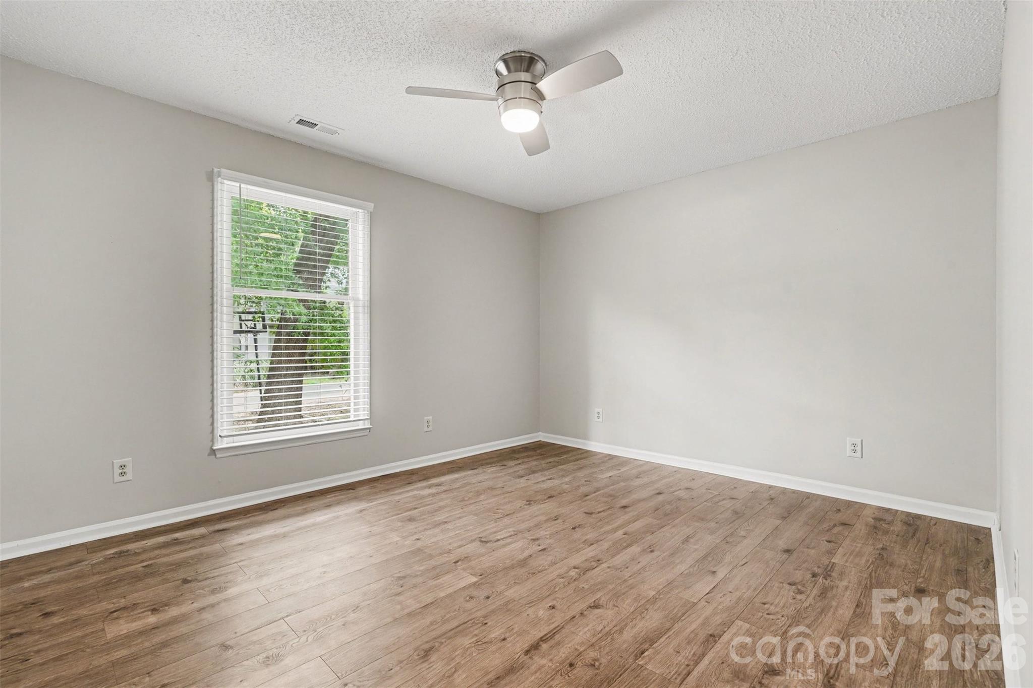 9060 Tulagi Court — Tega Cay