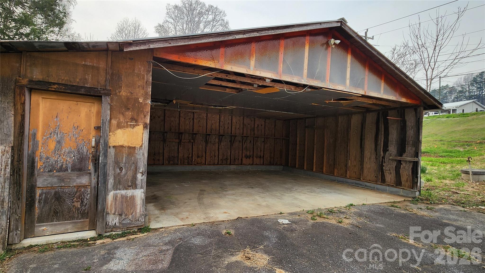 3490 US 70 Highway E — Marion