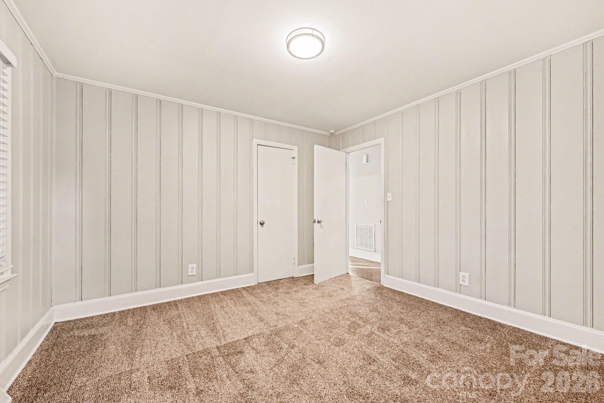 4726 Holbrook Drive — Charlotte