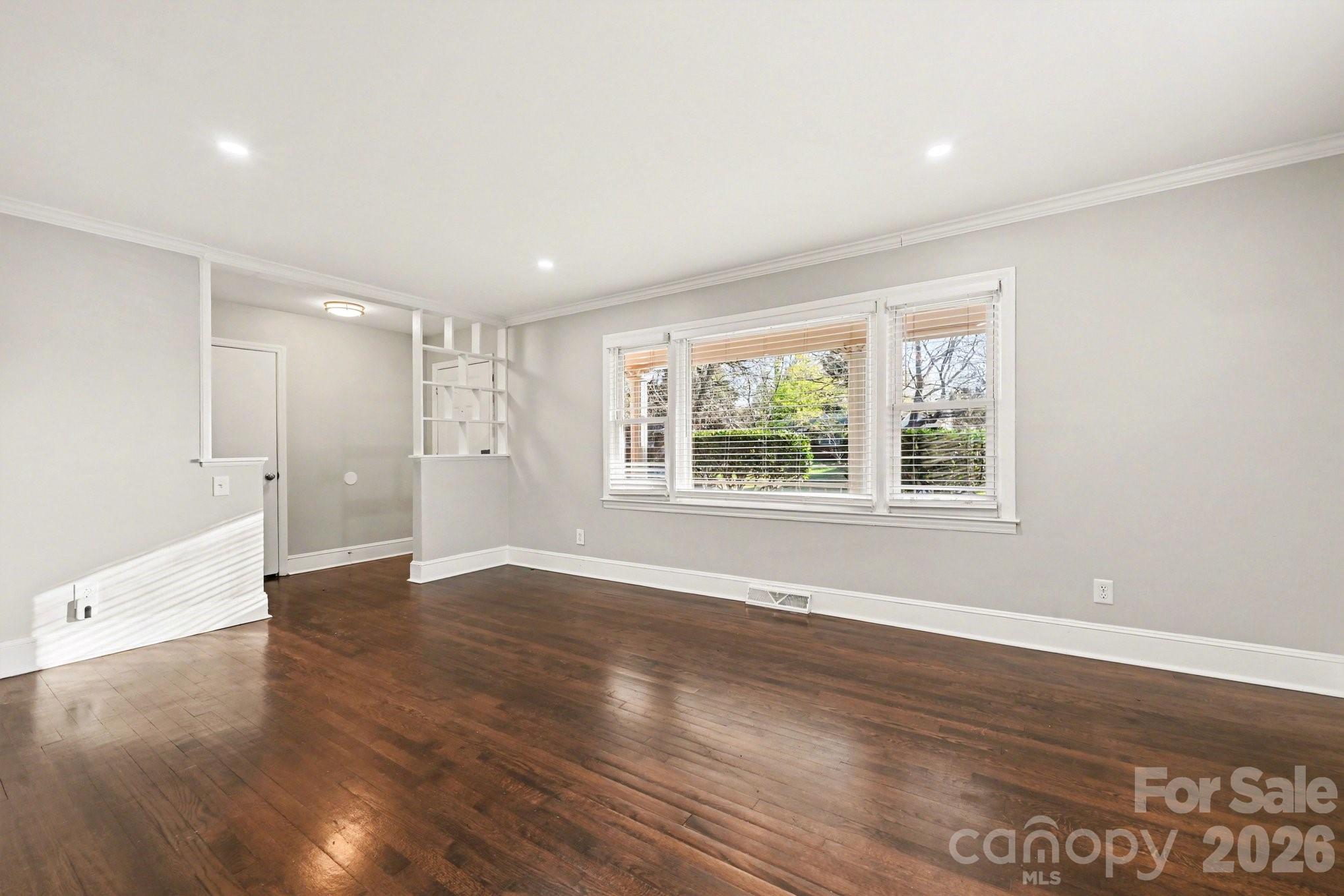 4726 Holbrook Drive — Charlotte