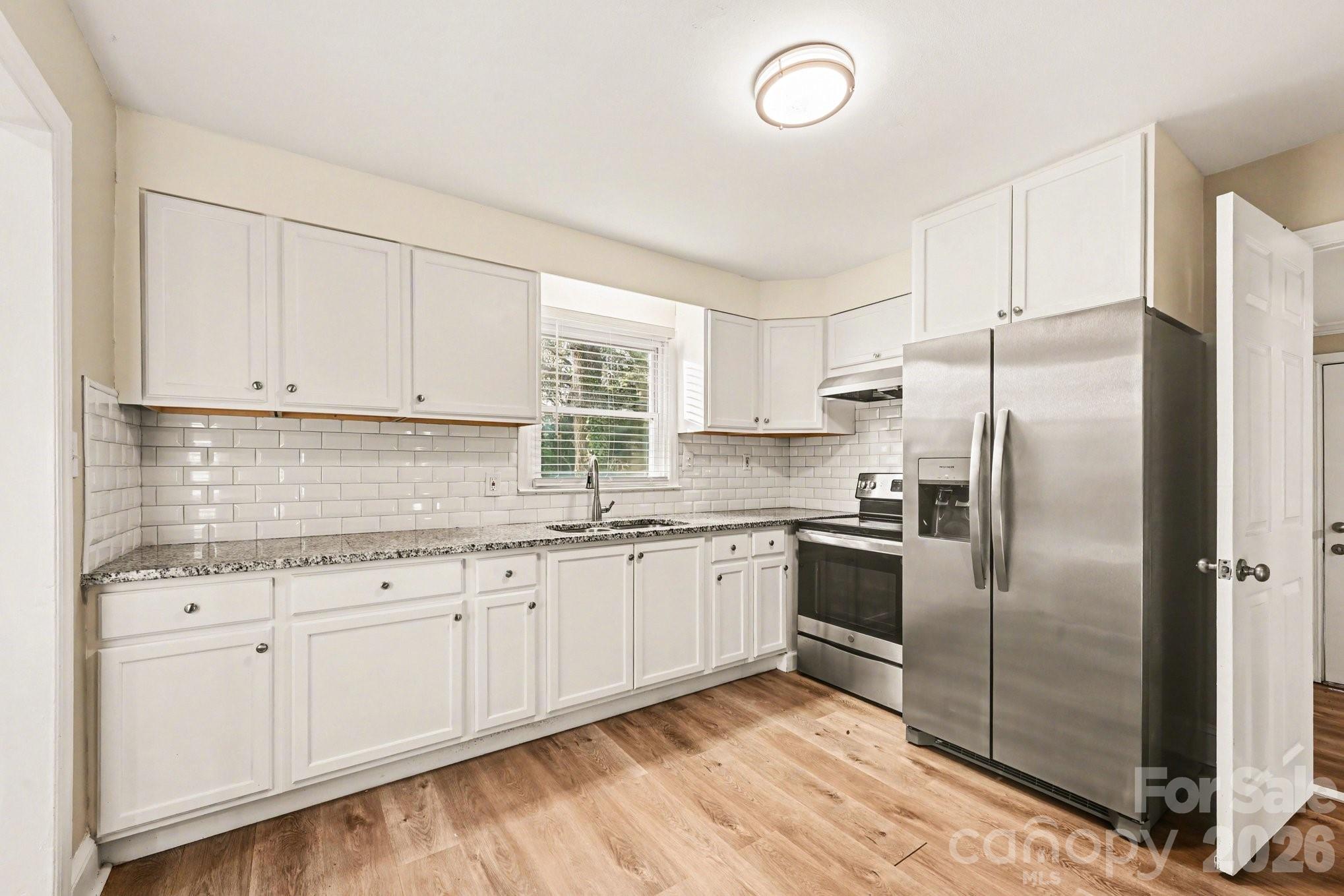 4726 Holbrook Drive — Charlotte