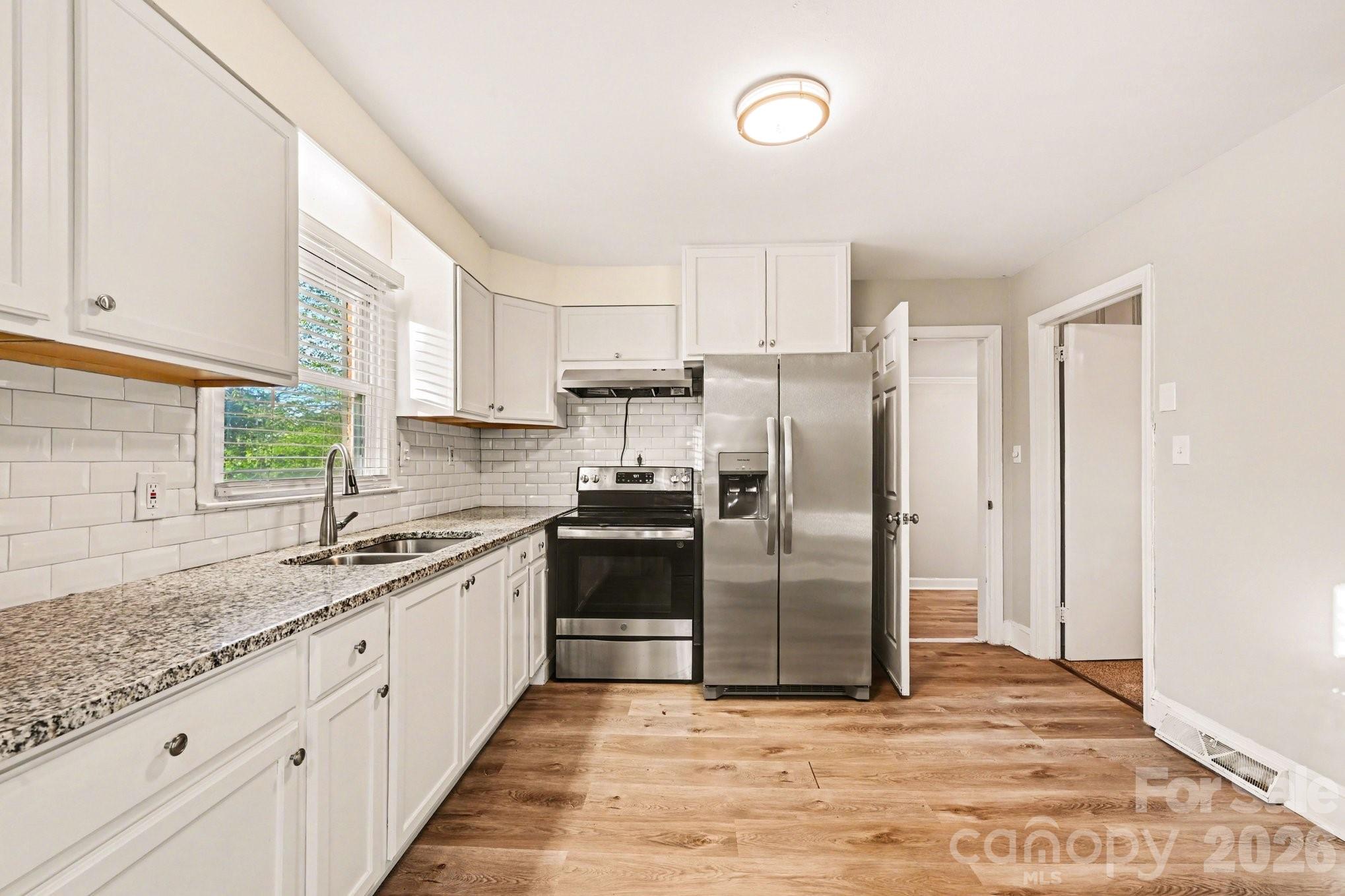 4726 Holbrook Drive — Charlotte