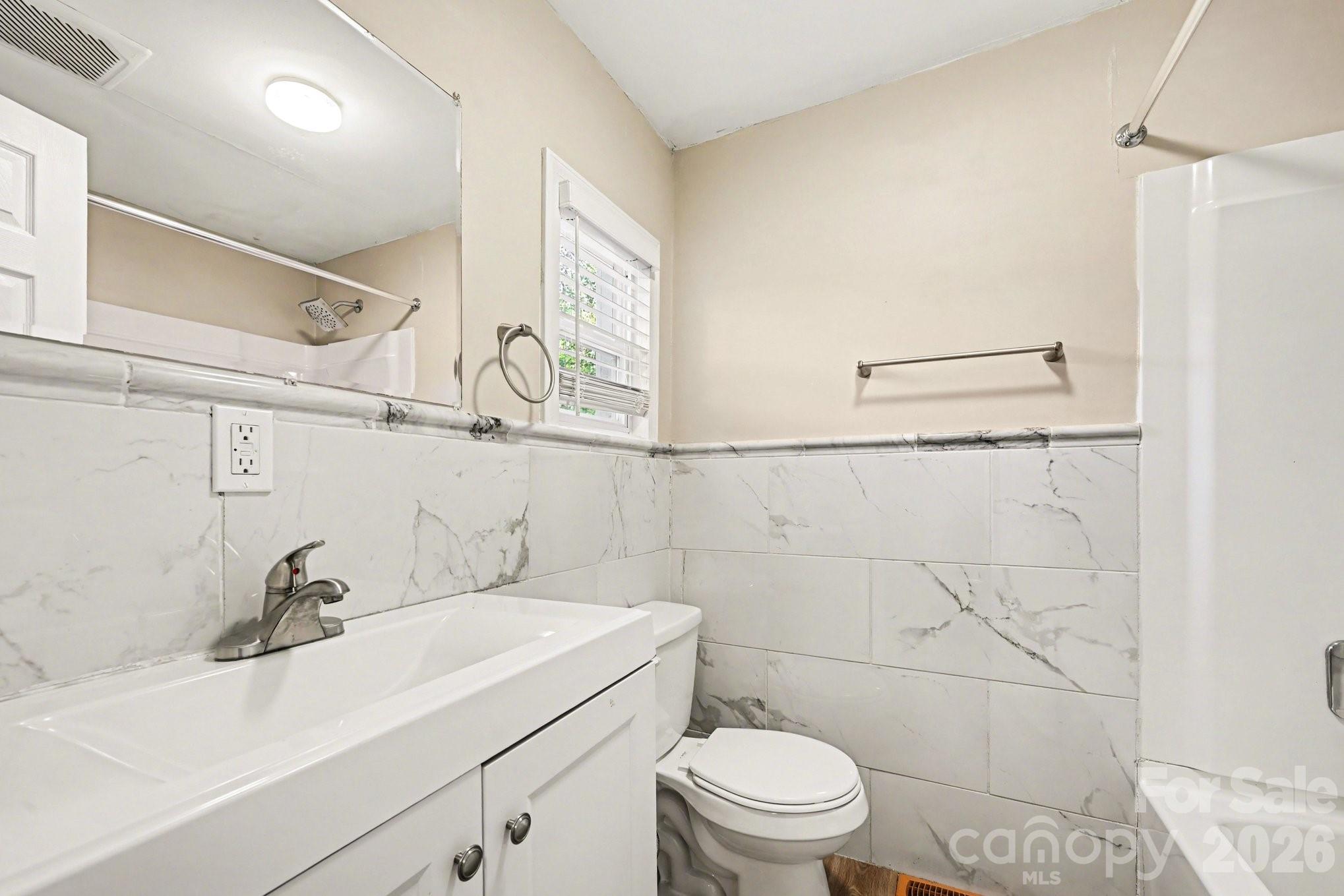 4726 Holbrook Drive — Charlotte