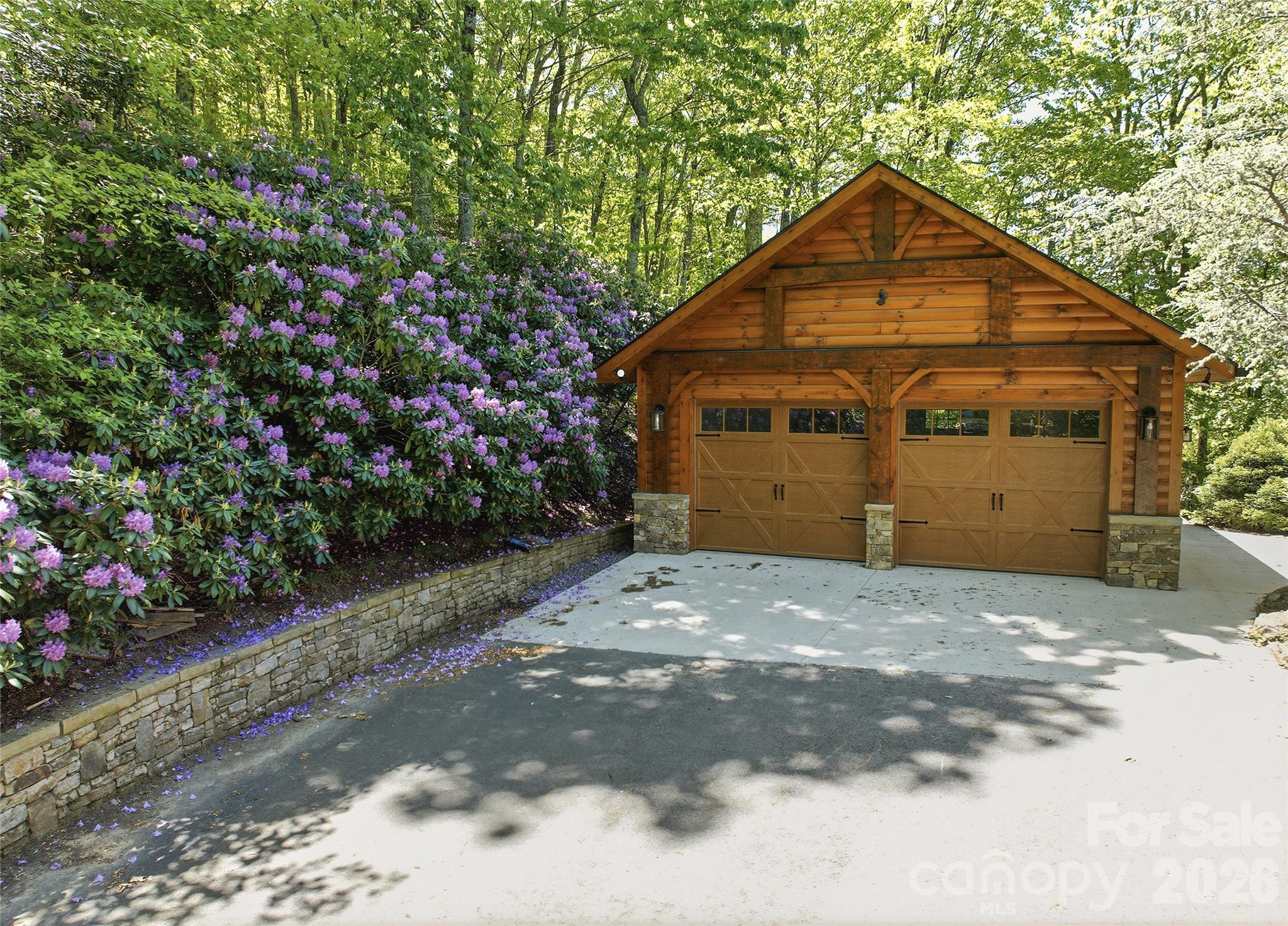 1200 Tawodi Trail — Maggie Valley