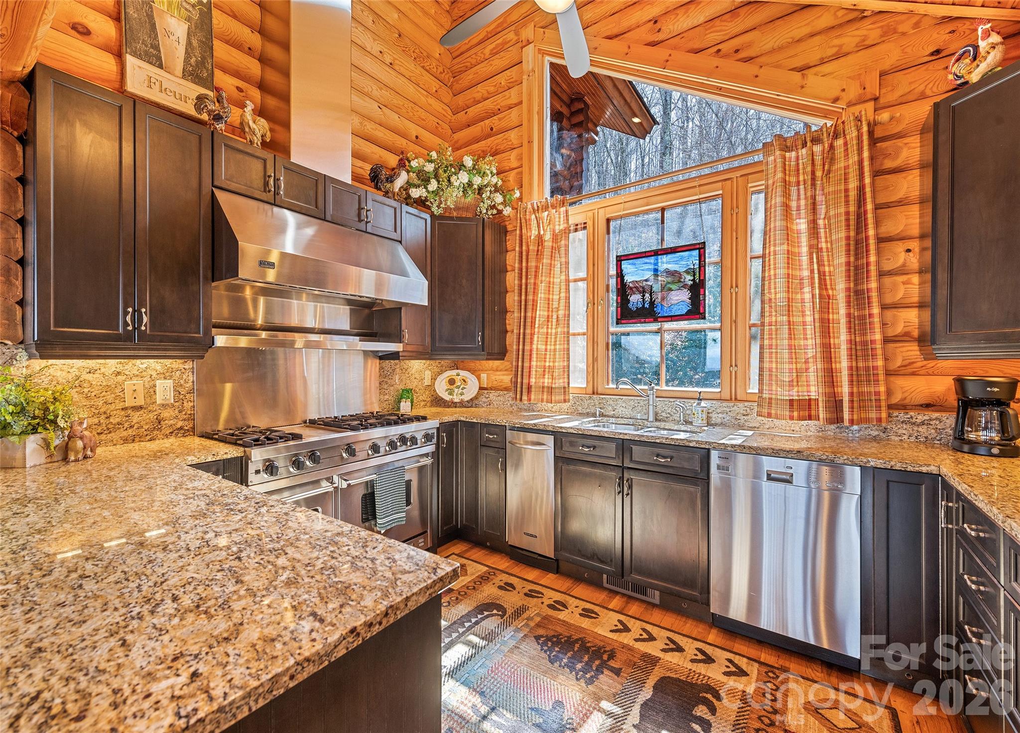 1200 Tawodi Trail — Maggie Valley