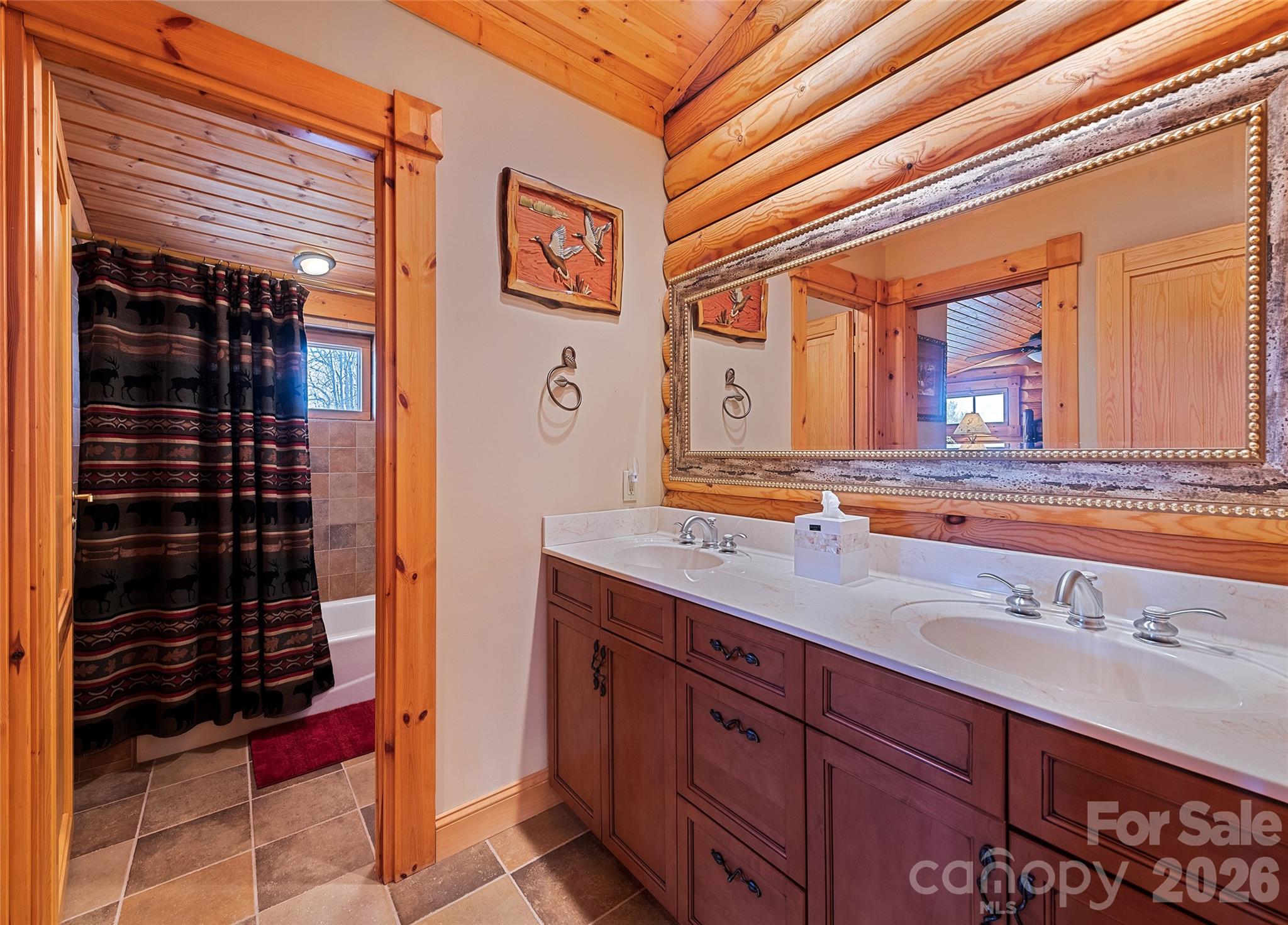 1200 Tawodi Trail — Maggie Valley