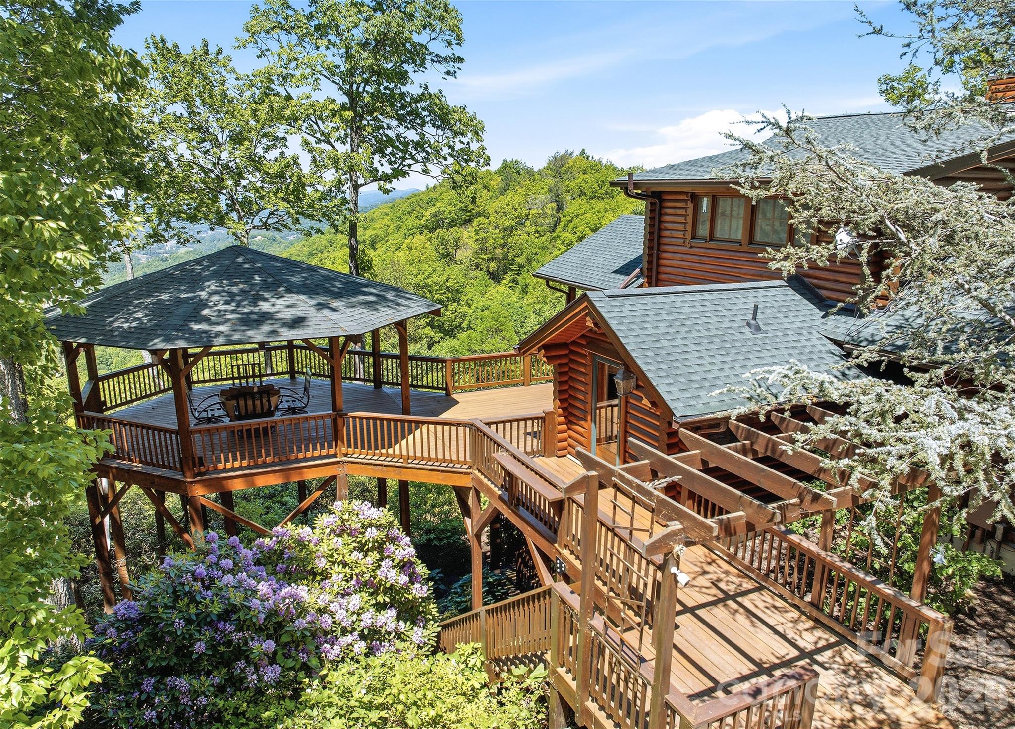 1200 Tawodi Trail — Maggie Valley