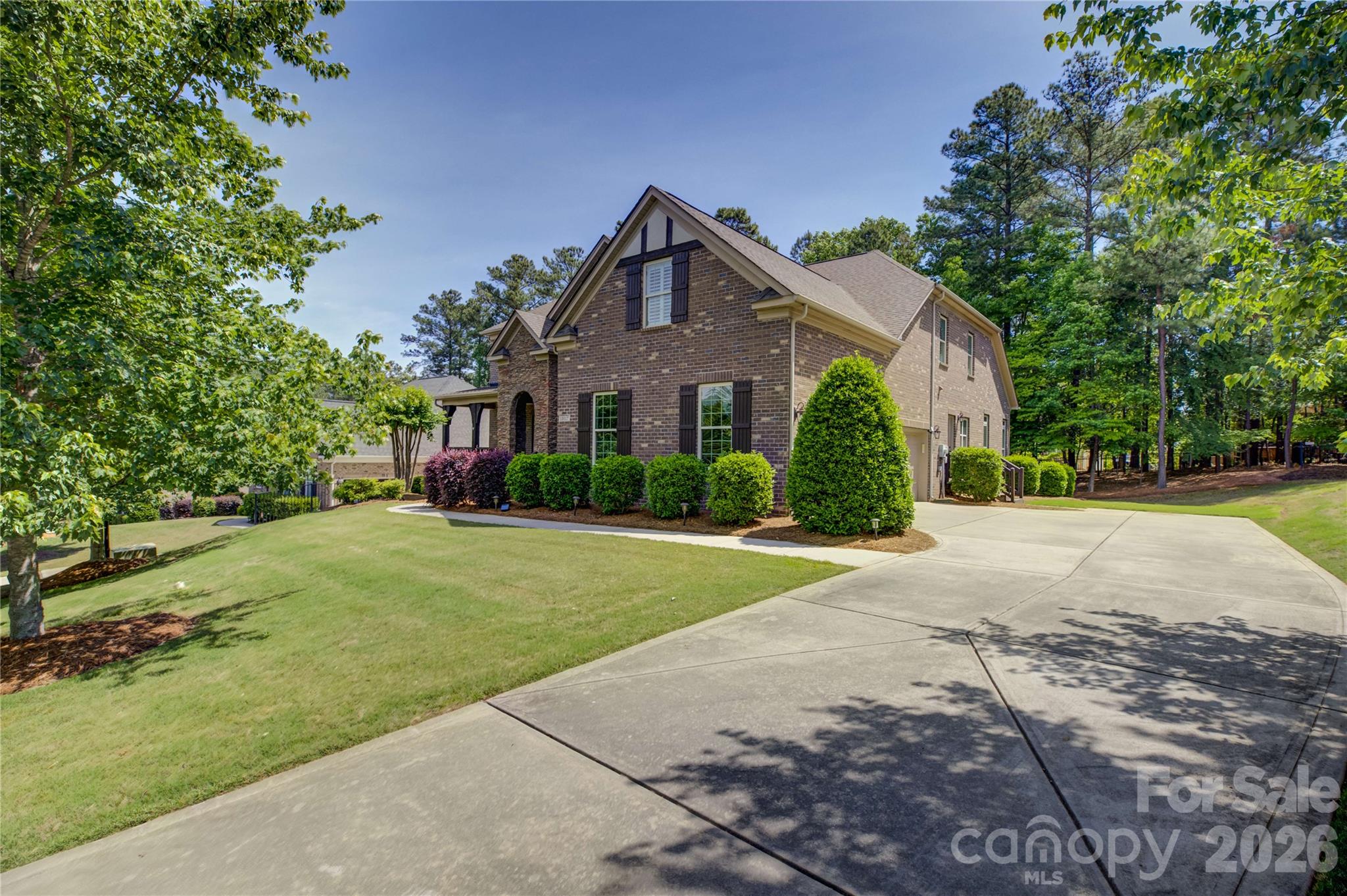 13017 Avila Court — Charlotte