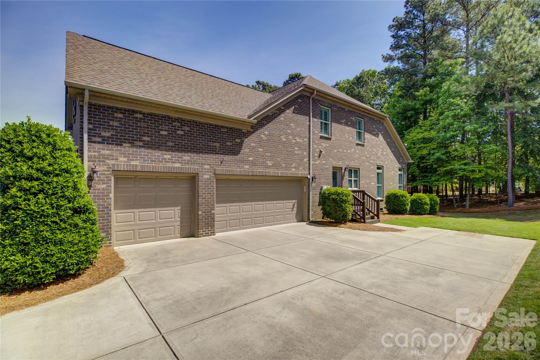 13017 Avila Court — Charlotte