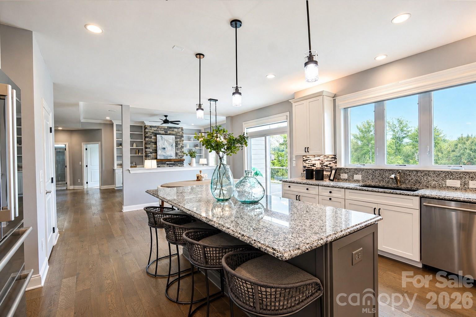 966 Chippenham Avenue — Lancaster