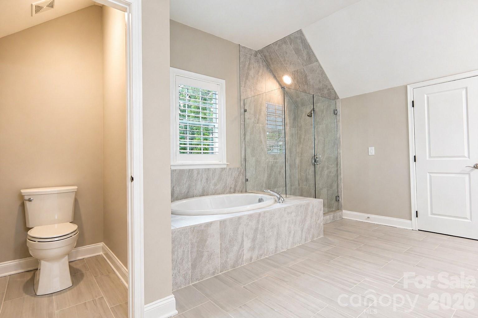966 Chippenham Avenue — Lancaster