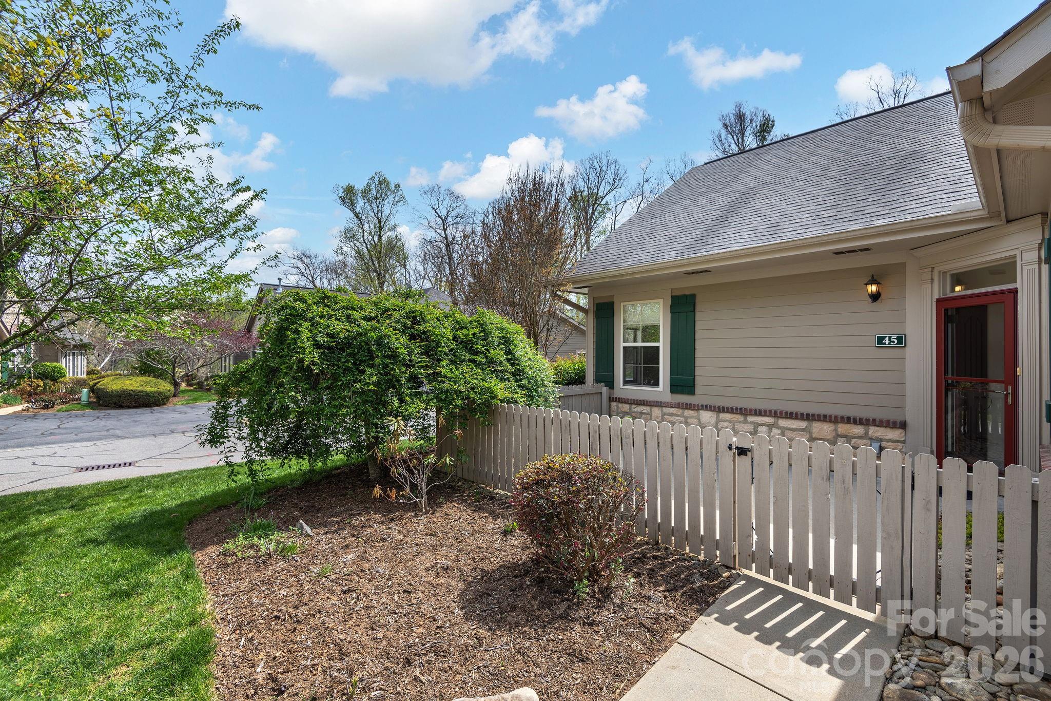 45 Craggy Vista Drive — Swannanoa
