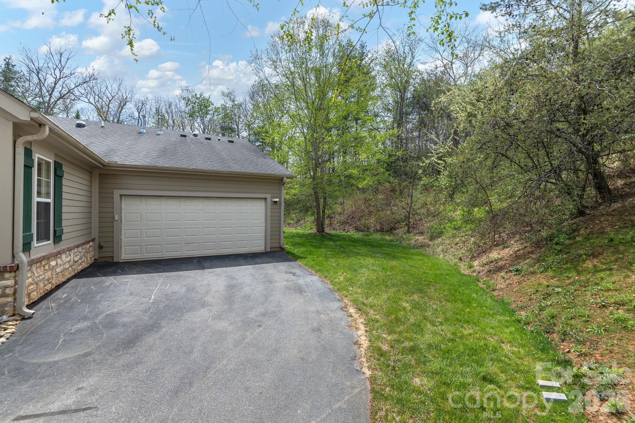 45 Craggy Vista Drive — Swannanoa