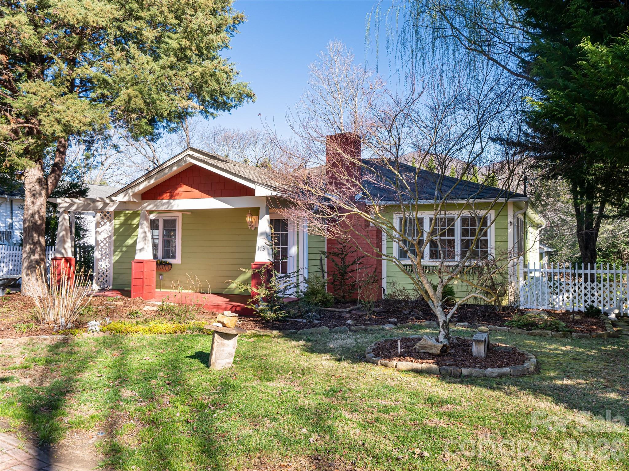 113 5th Street — Black Mountain