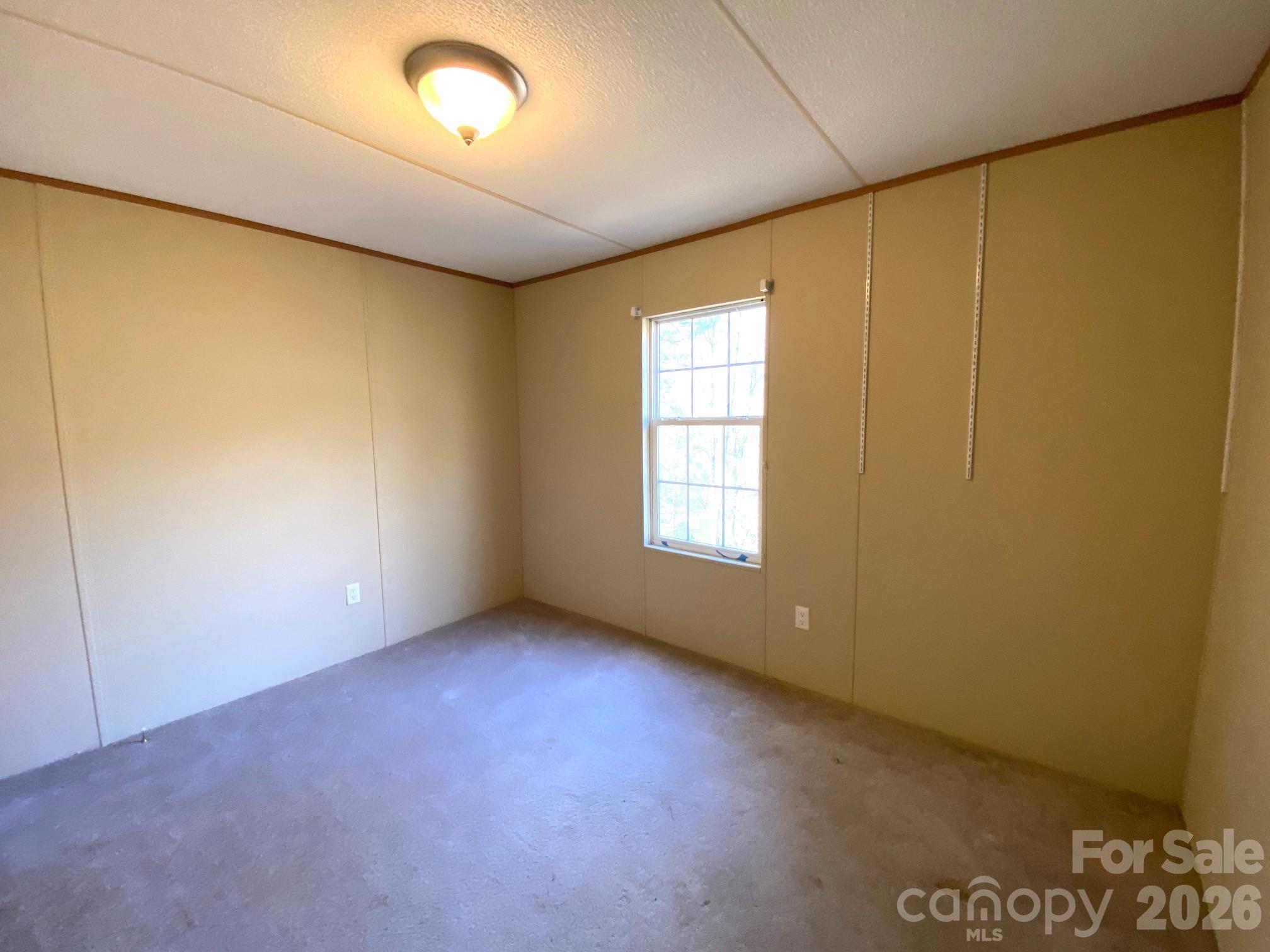16 Molly Lane — Candler