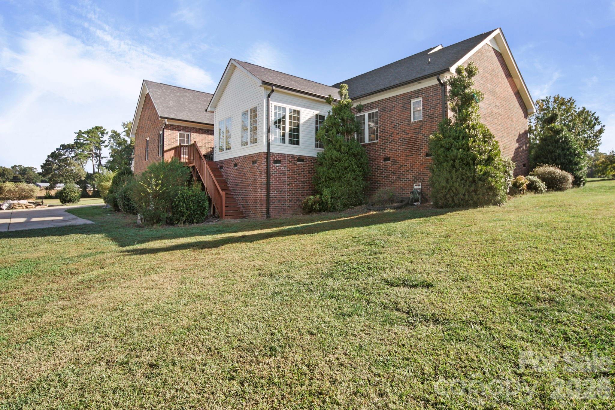 5106 Pond Bluff Drive — Monroe