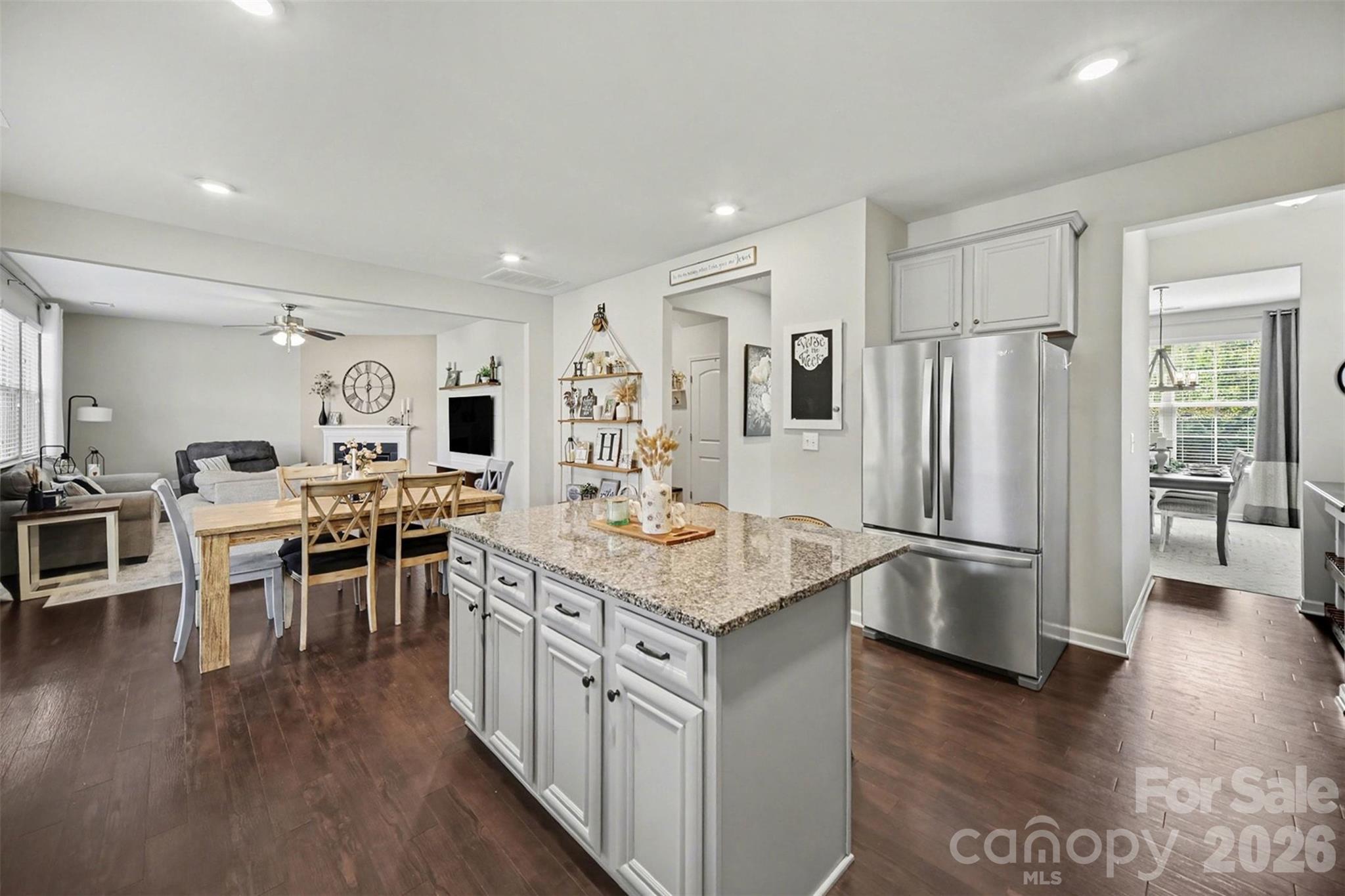 514 Tack Lane — Midland