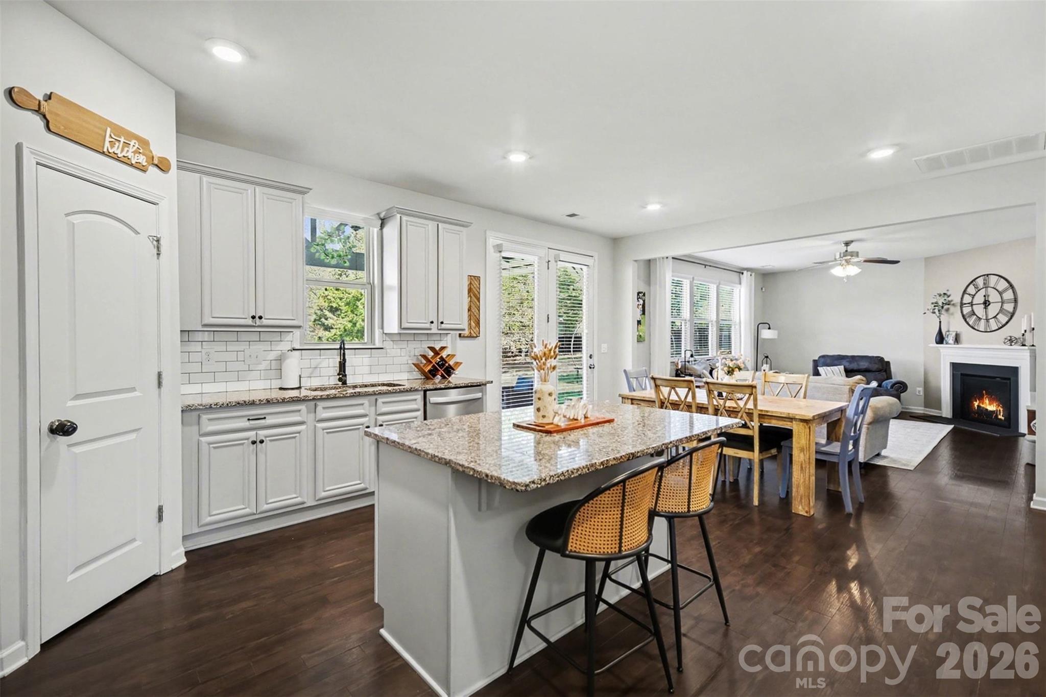 514 Tack Lane — Midland