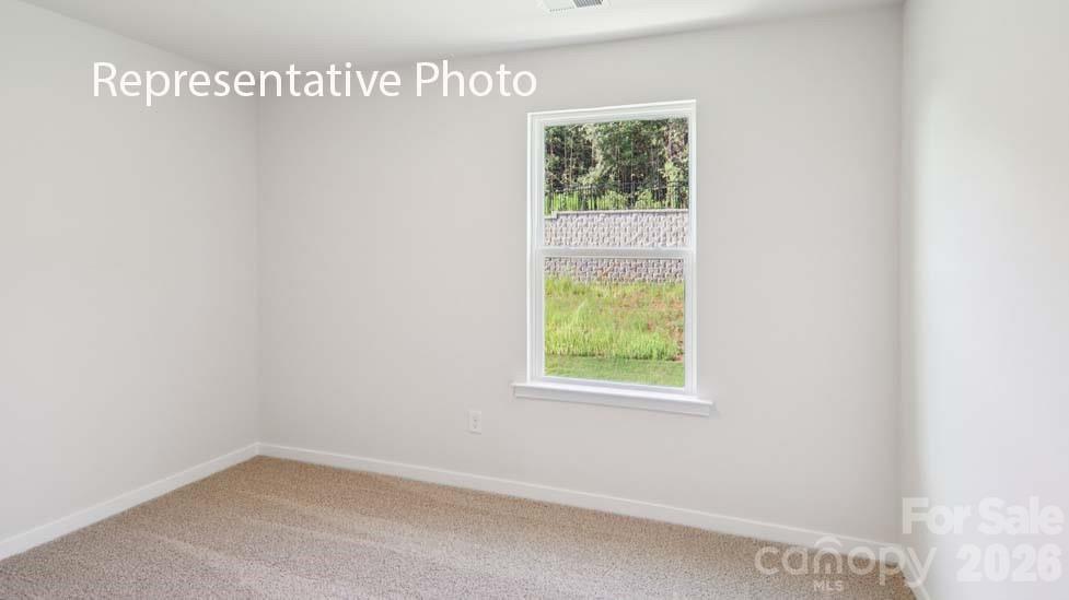 600 17th Avenue Drive NE — Hickory
