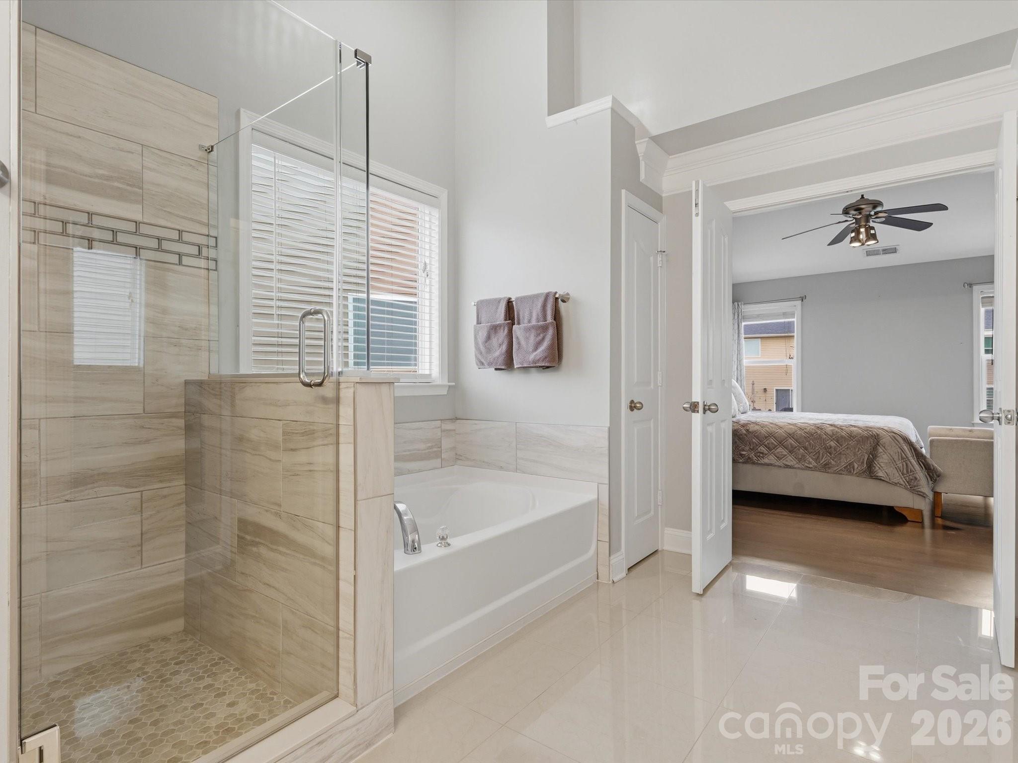 9414 Macquarie Lane — Charlotte