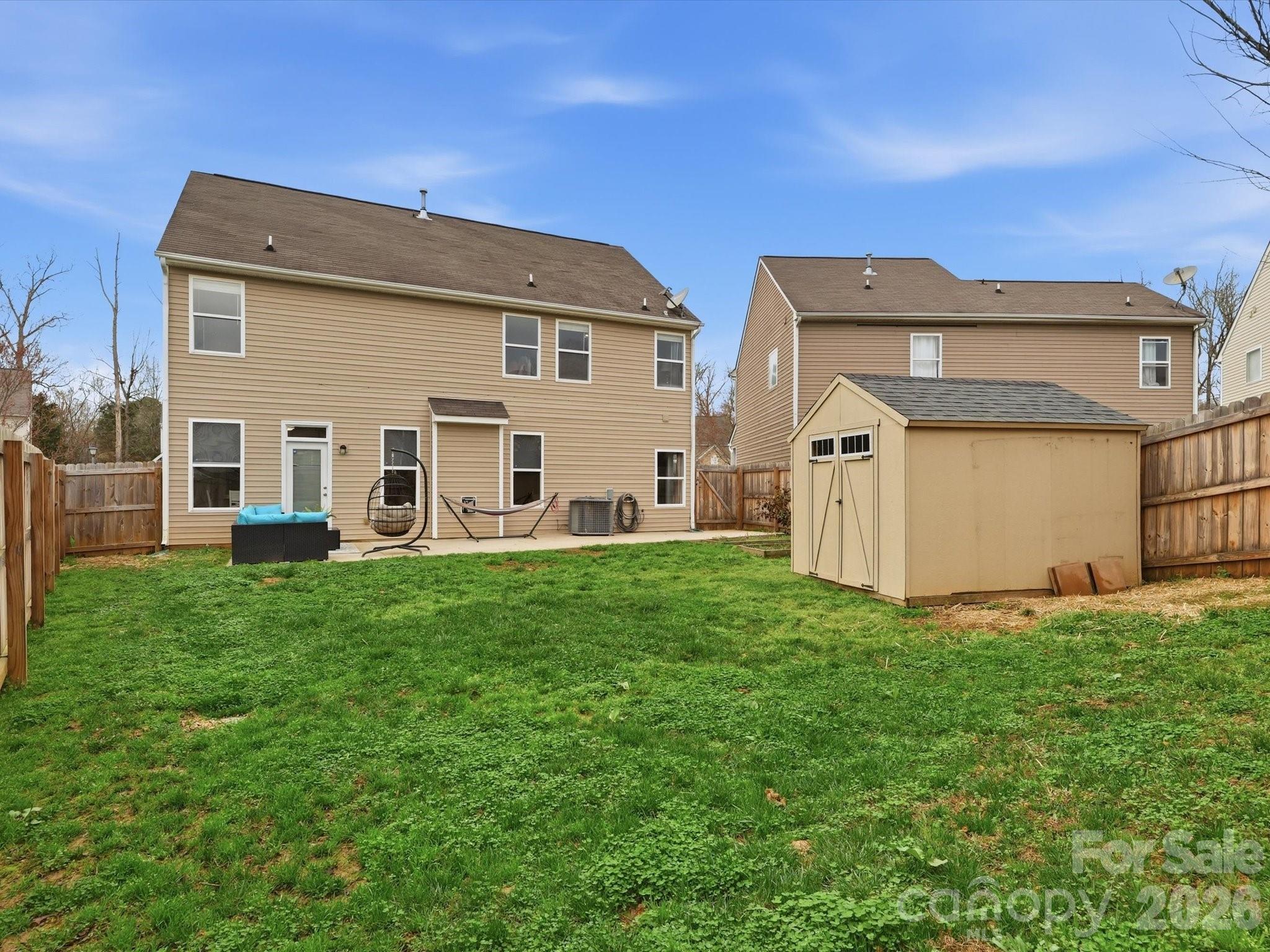 9414 Macquarie Lane — Charlotte