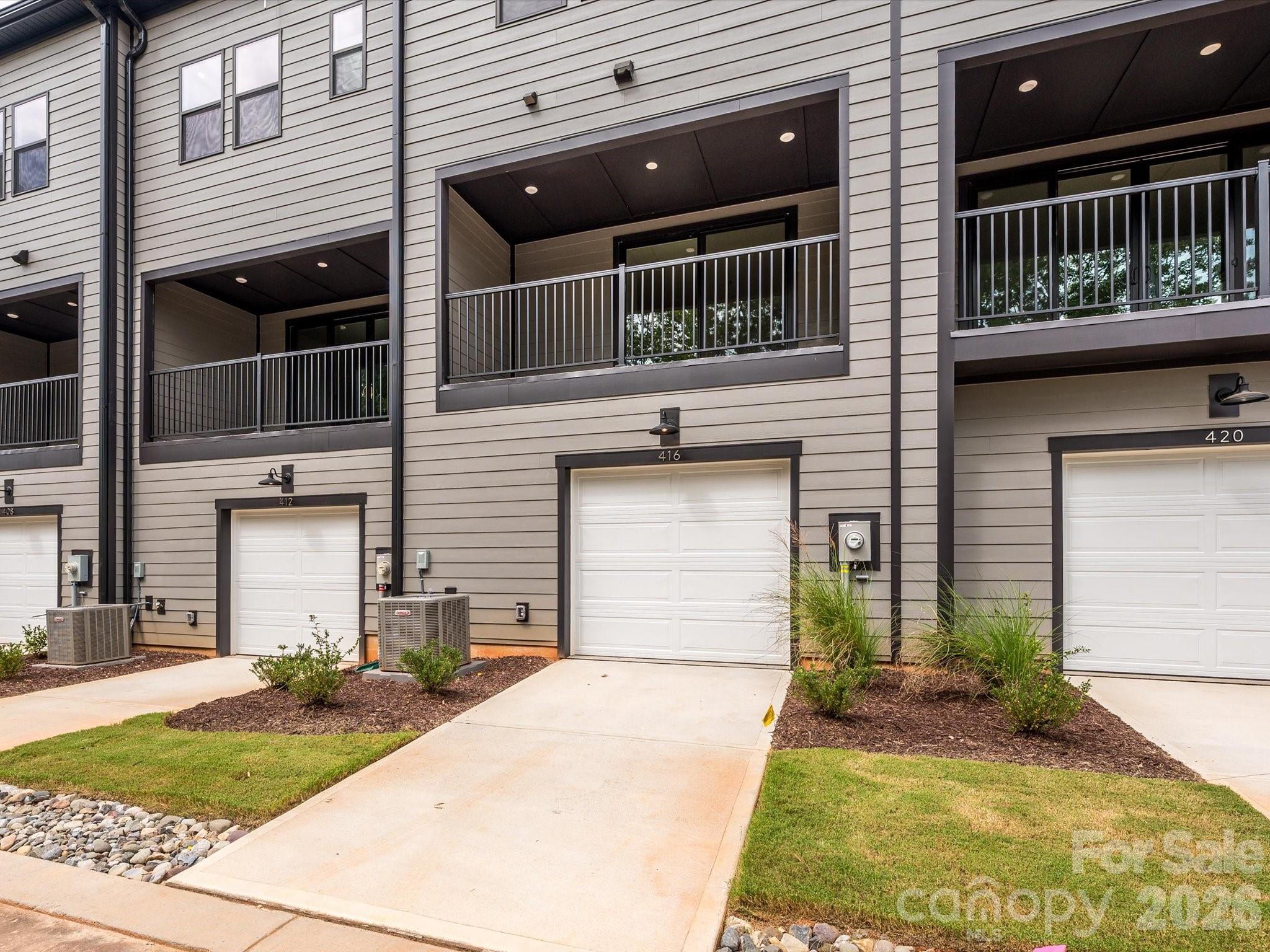 416 Old Town Village Road — Waxhaw