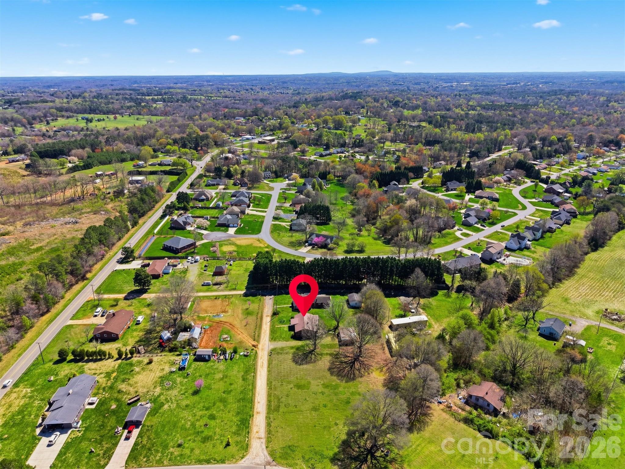 2421 35th Street Court NE — Hickory