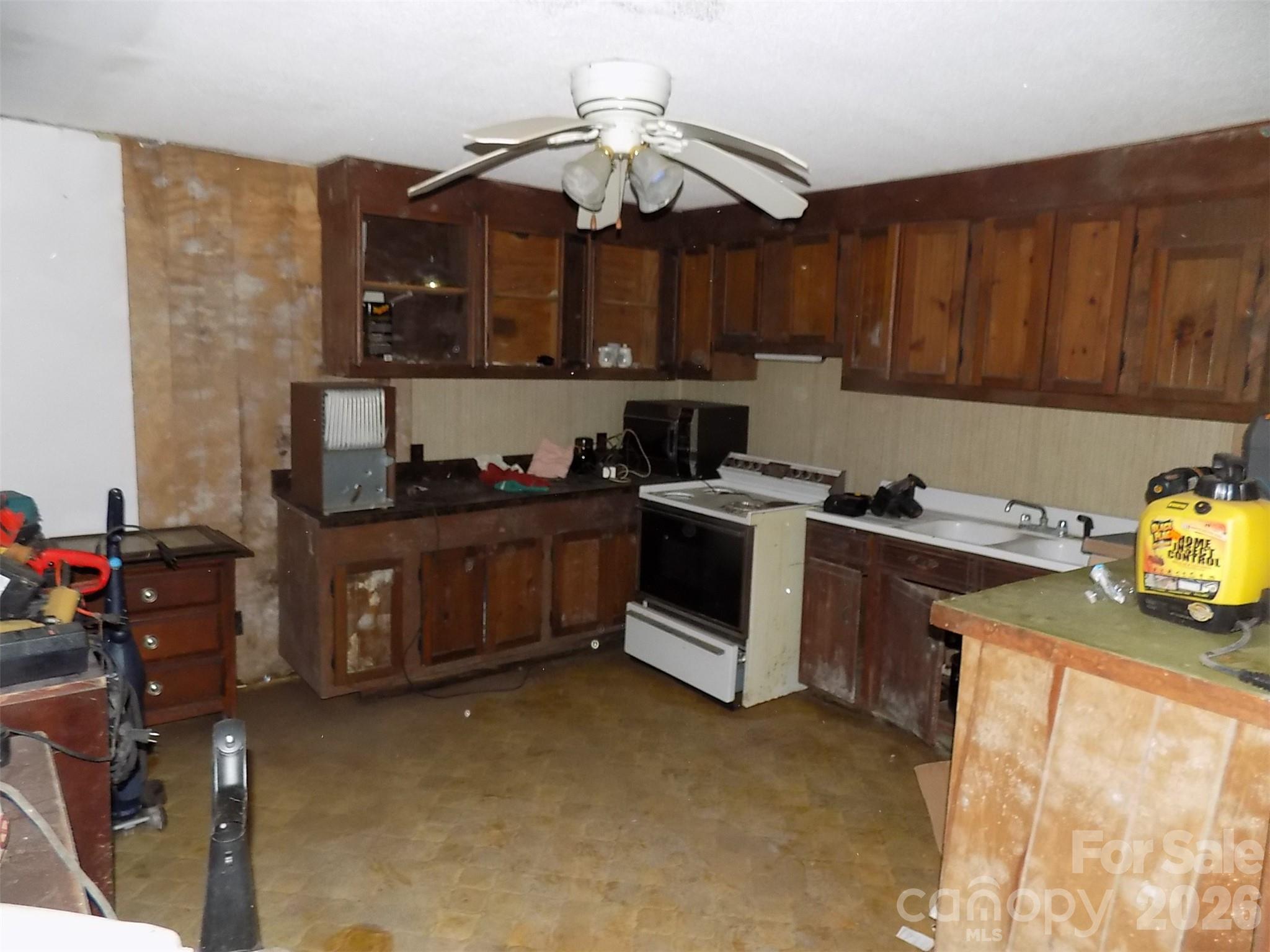 2605 Lowell Road — Gastonia
