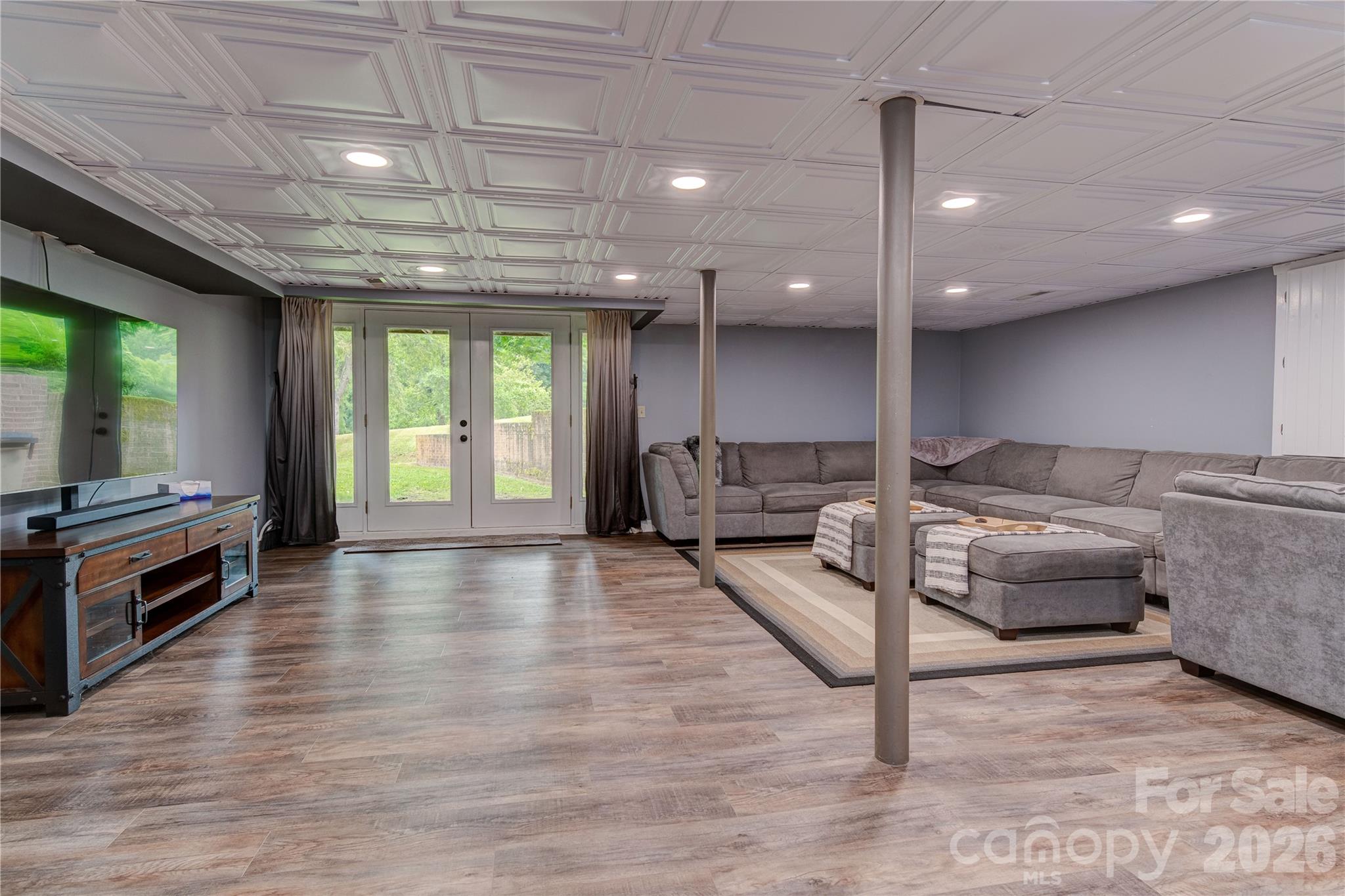 97 Circle E Ranch Road — Burnsville