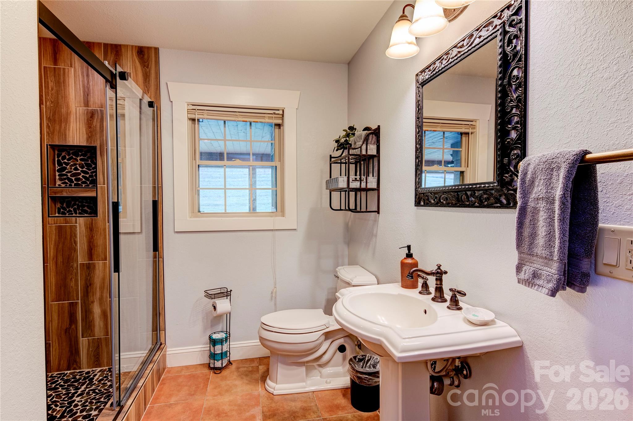 97 Circle E Ranch Road — Burnsville